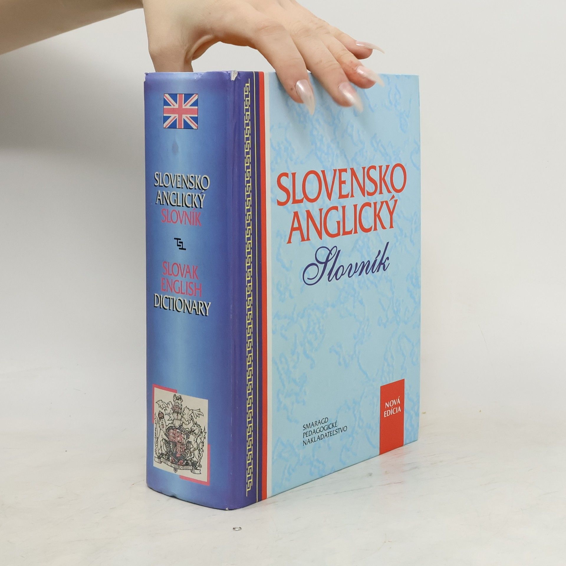 Slovensko-anglický slovník = Slovak english dictionary