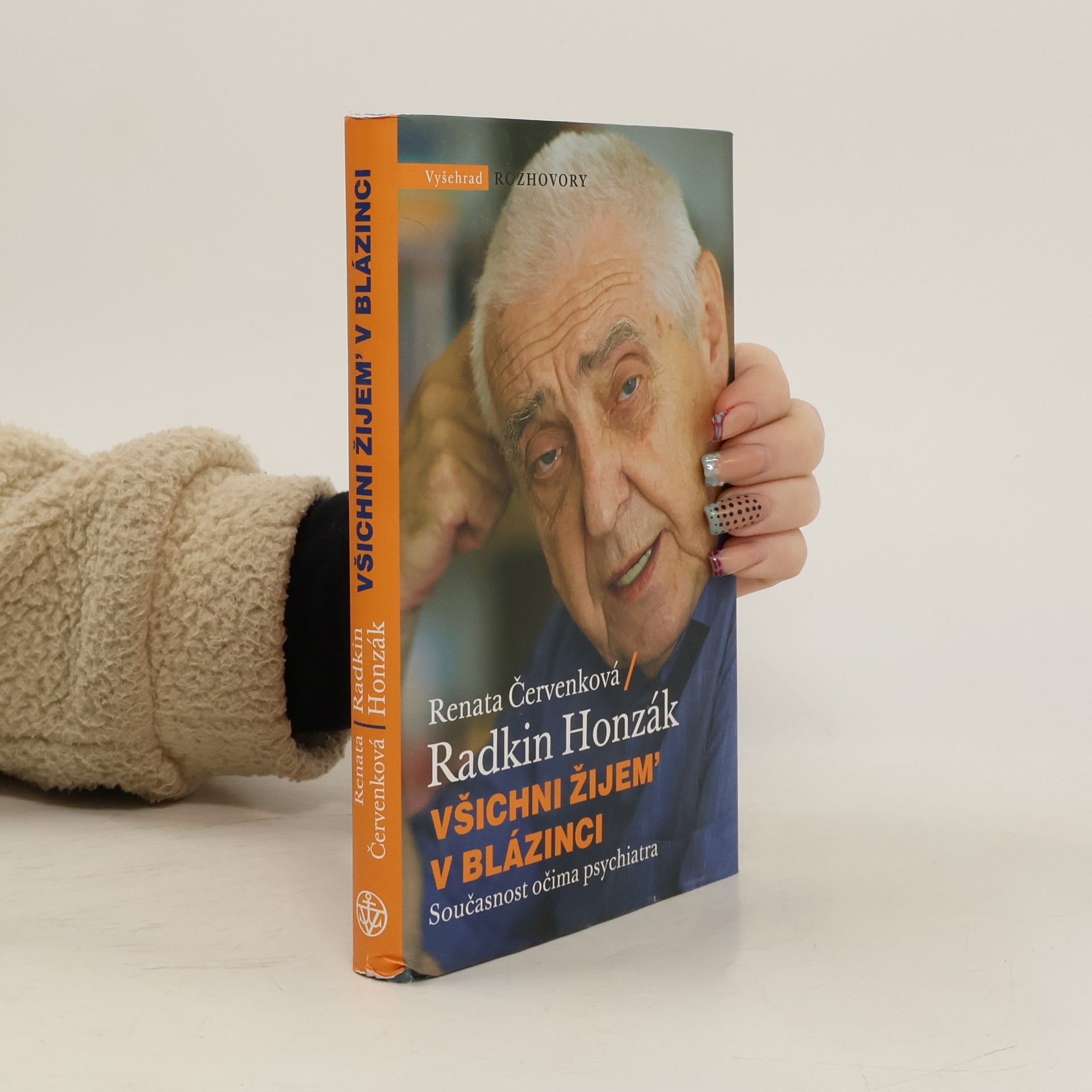 Všichni žijem' v blázinci