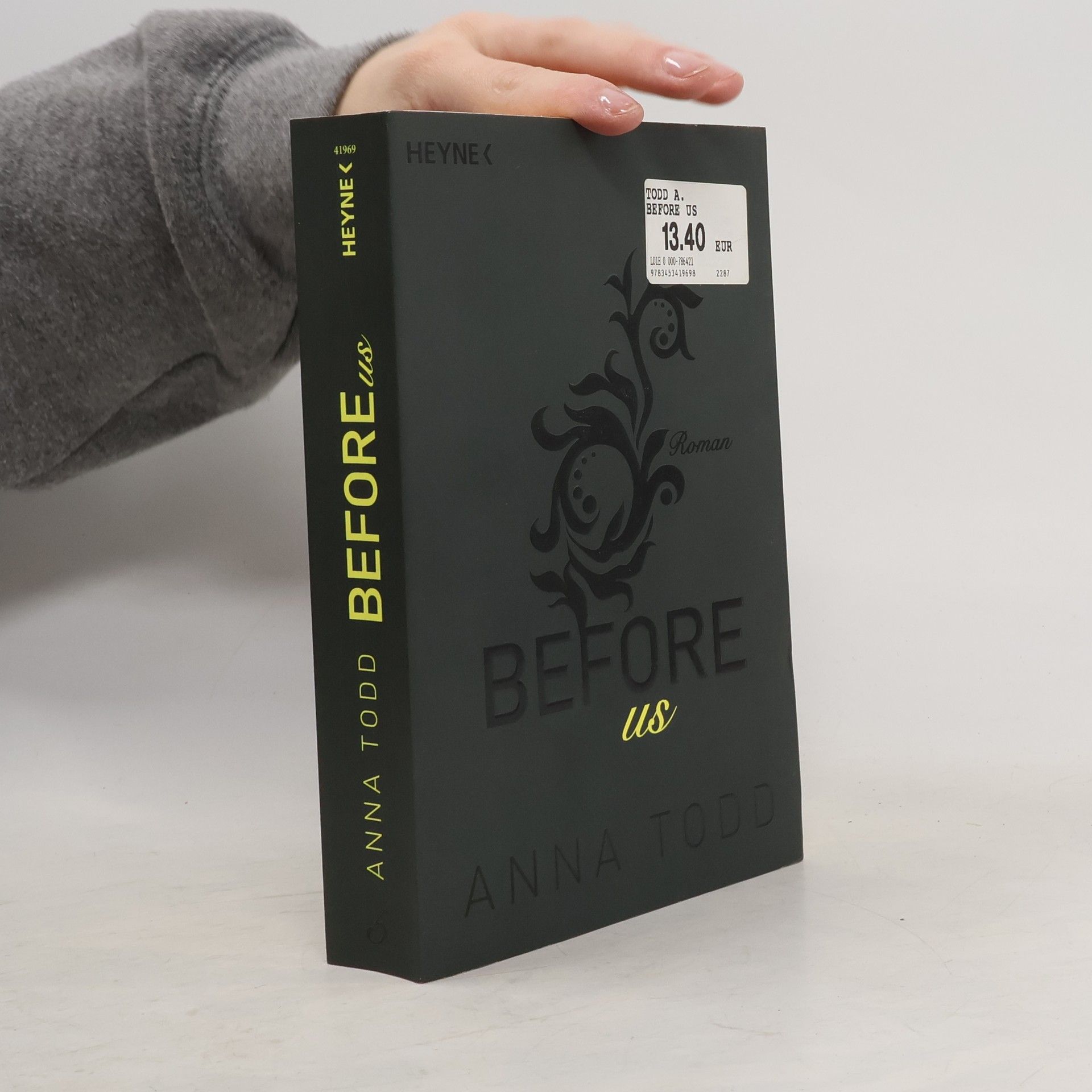 Anna Todd After 5. Before Us