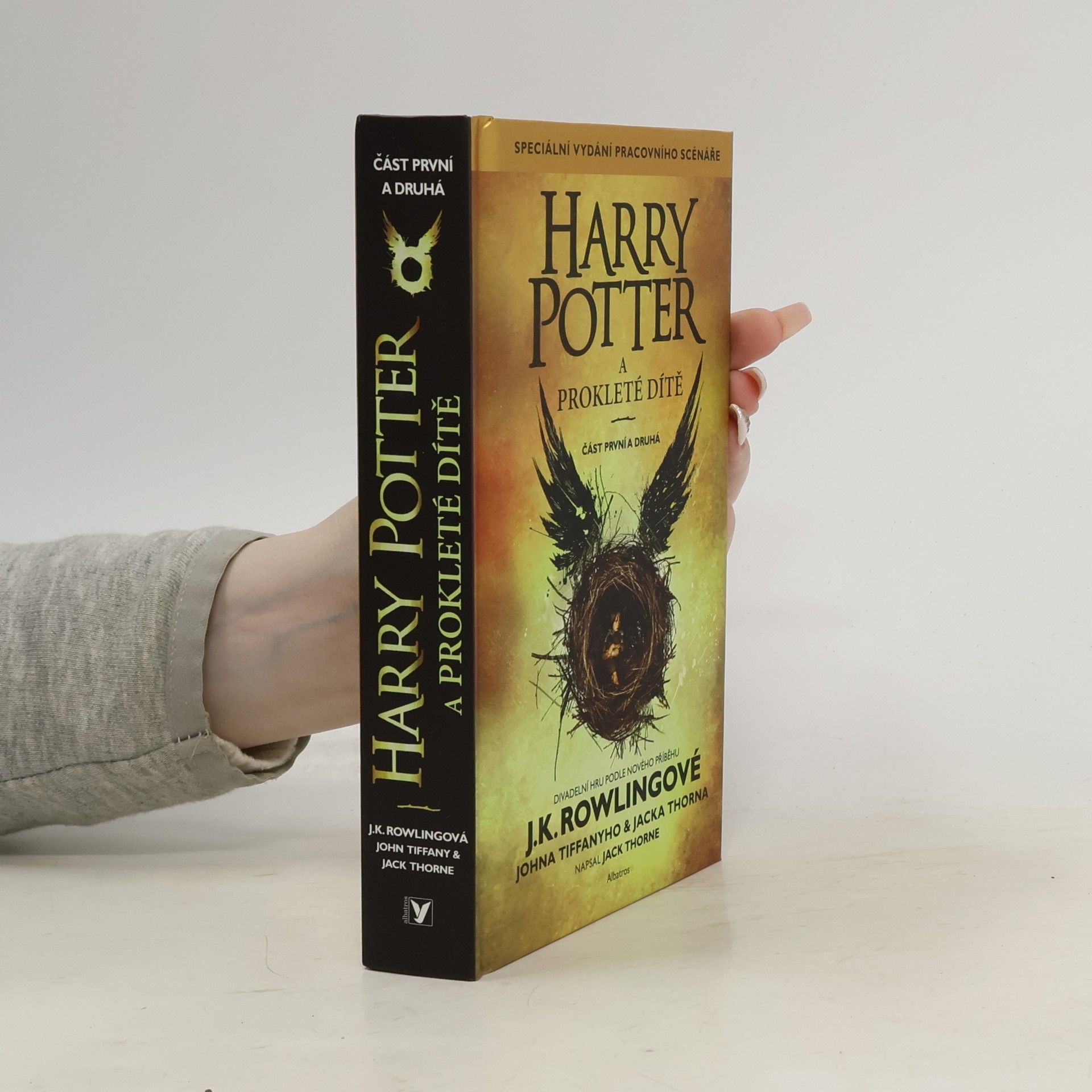 Jack Thorne Harry Potter a prokleté dítě