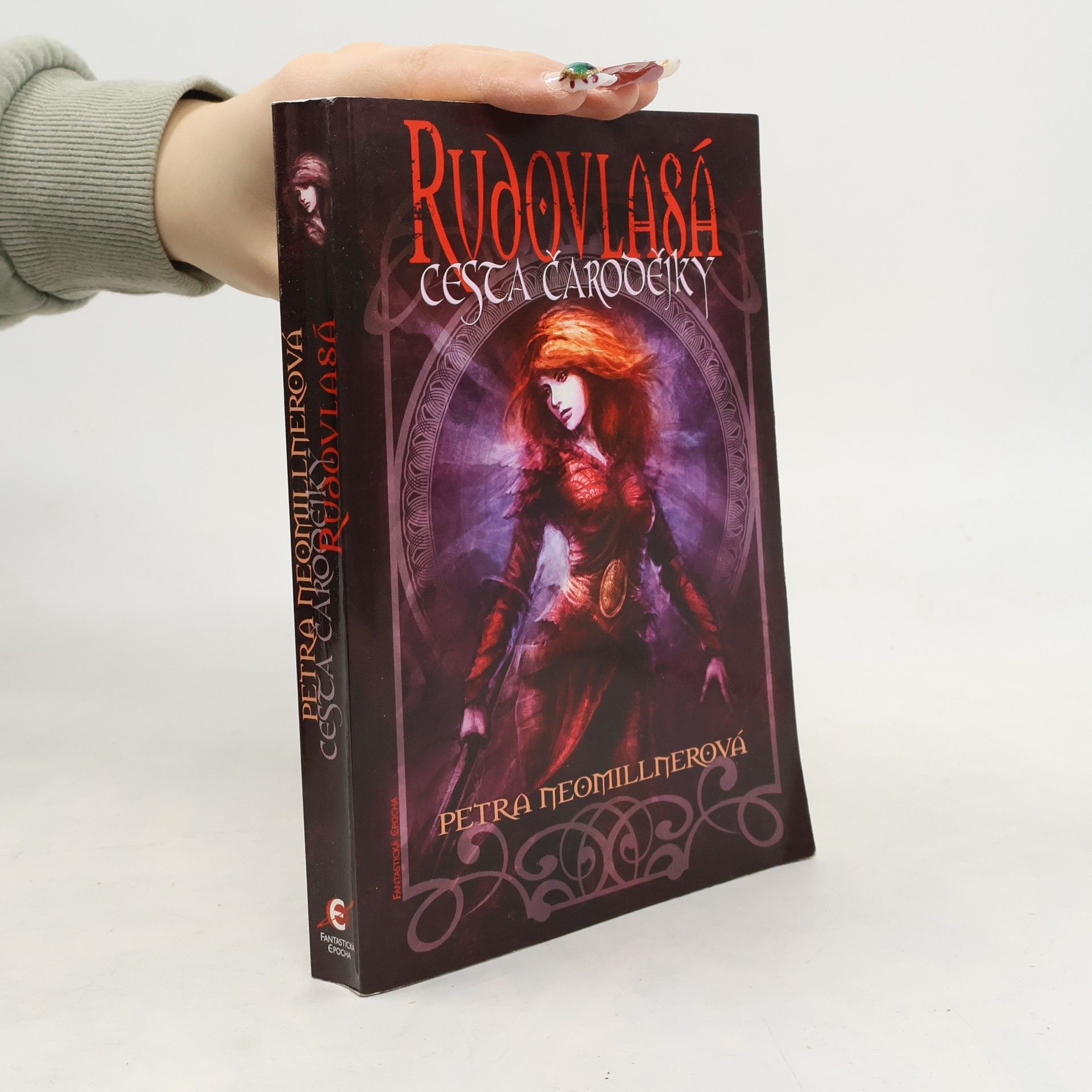 Rudovlasá. Cesta čarodějky