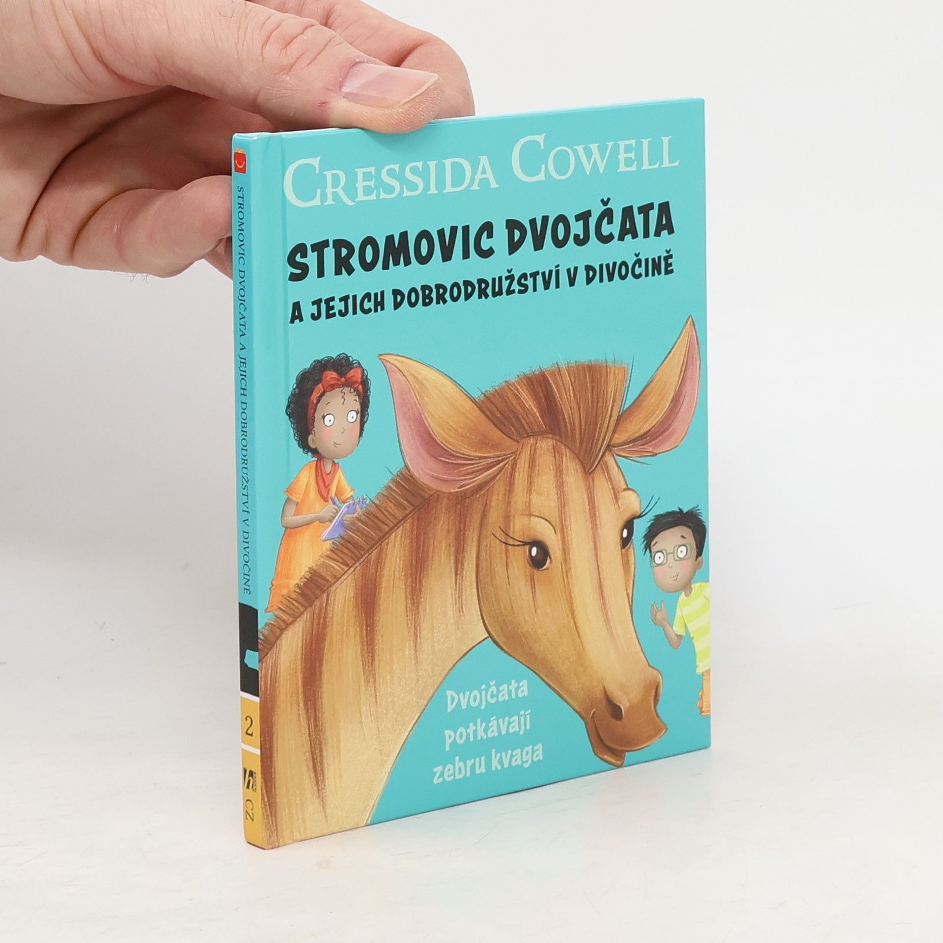 Cressida Cowell Stromovic dvojčata a jejich dobrodružství v divočině. Dvojčata potkávají zebru kvaga