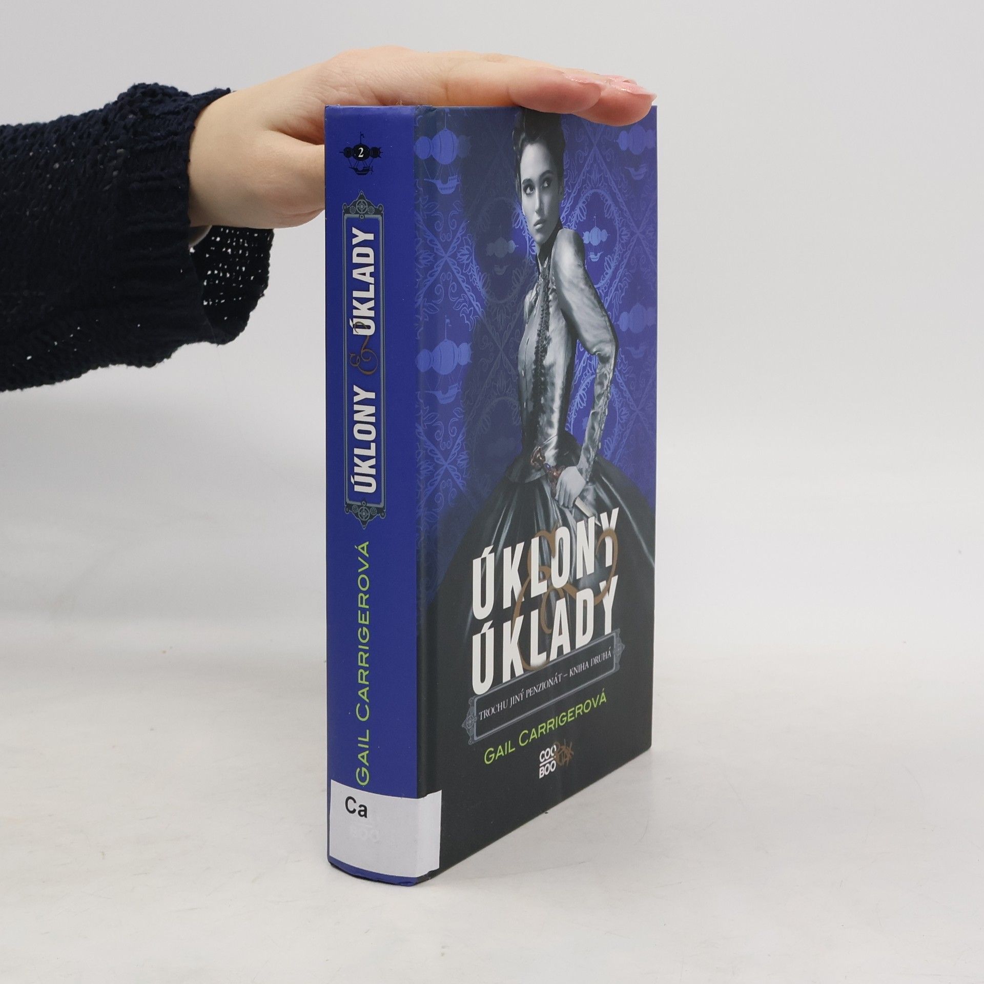 Gail Carriger Úklony & úklady