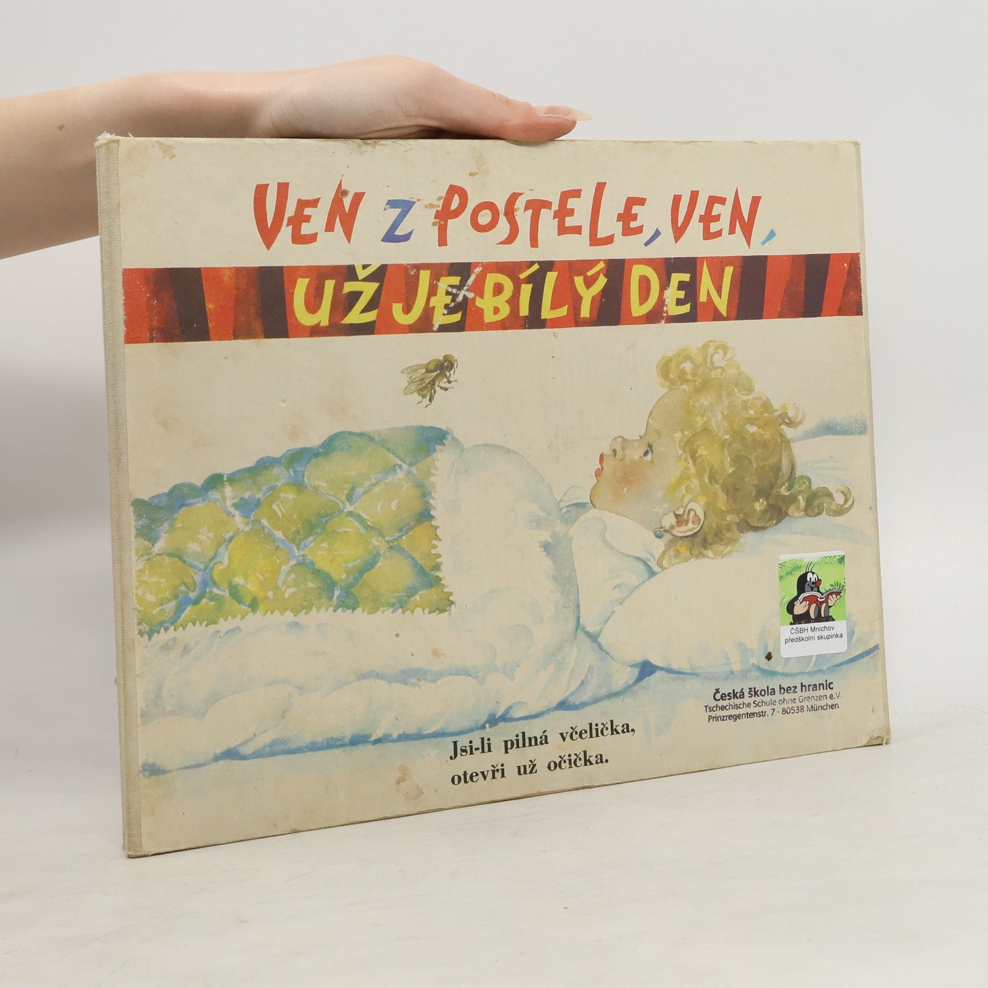 Hore, hore, už sú biele zore