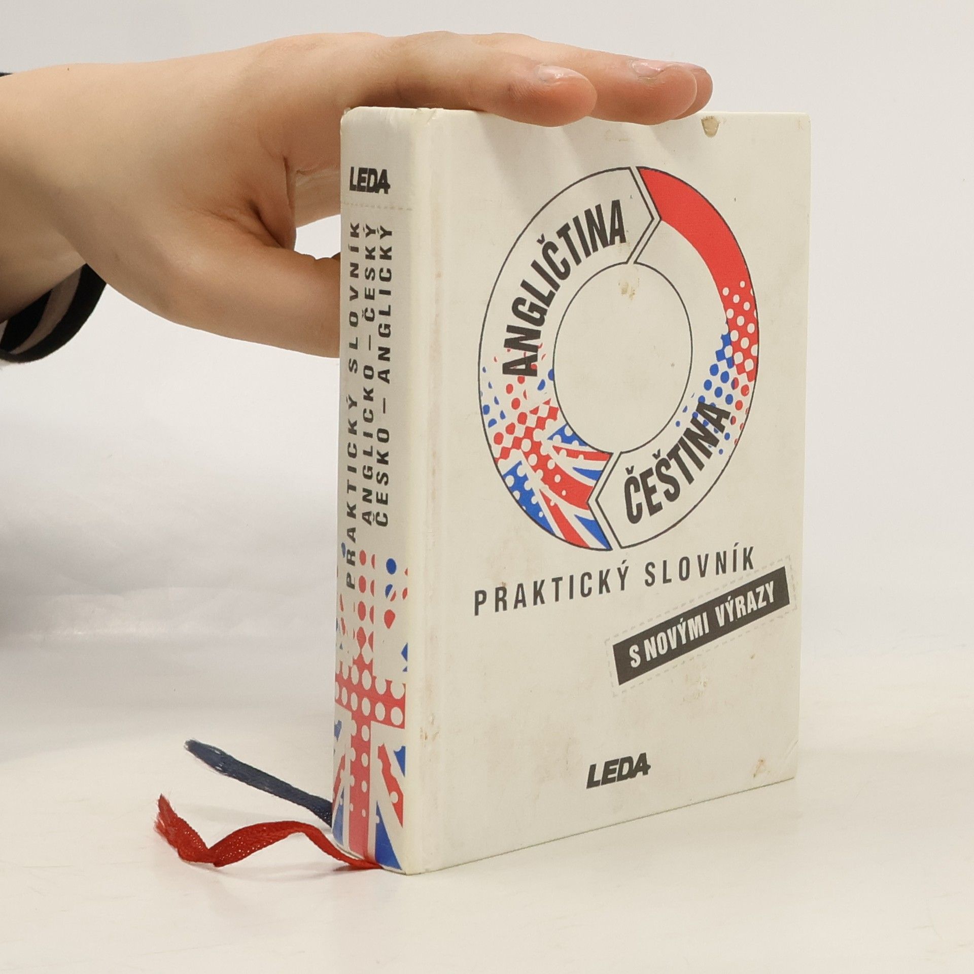 Karel Hais Praktický slovník angličtina-čeština