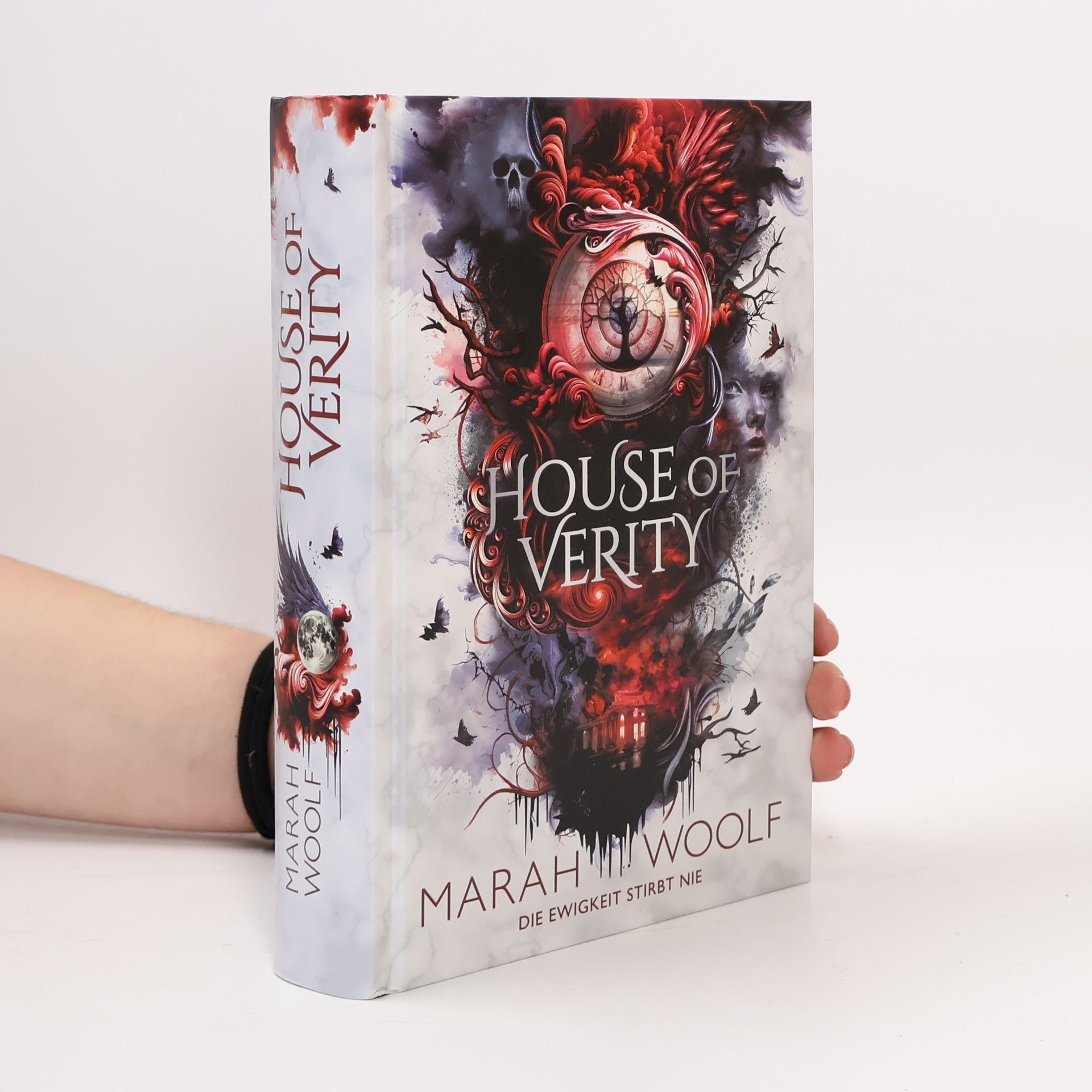 Marah Woolf House of Verity