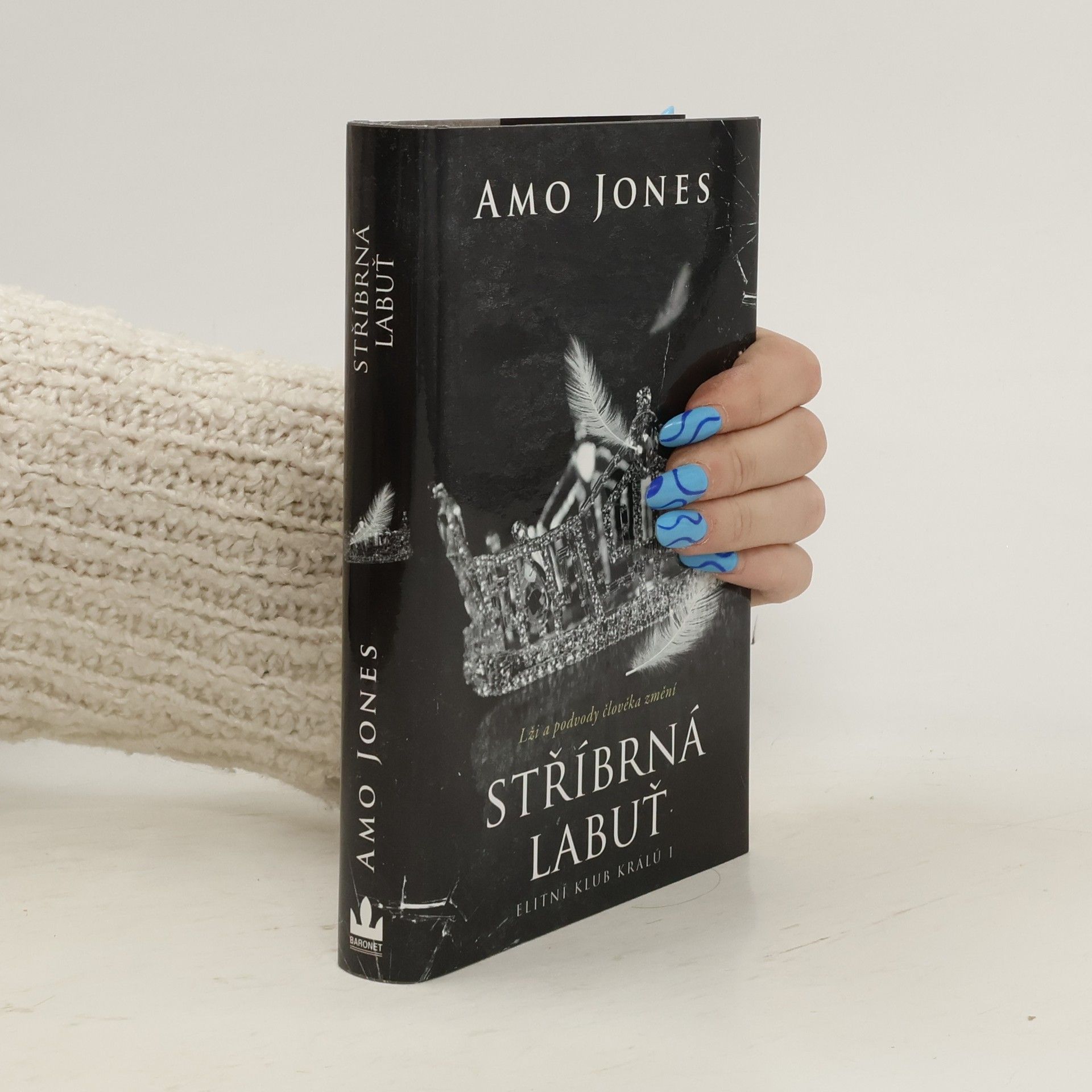 Amo Jones Stříbrná labuť