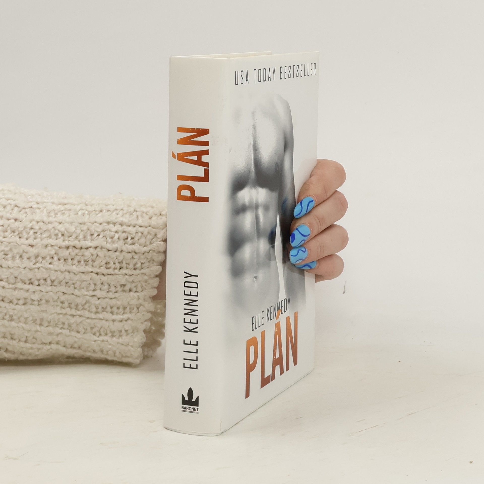 Elle Kennedy Plán. Cyklus Off-Campus 4