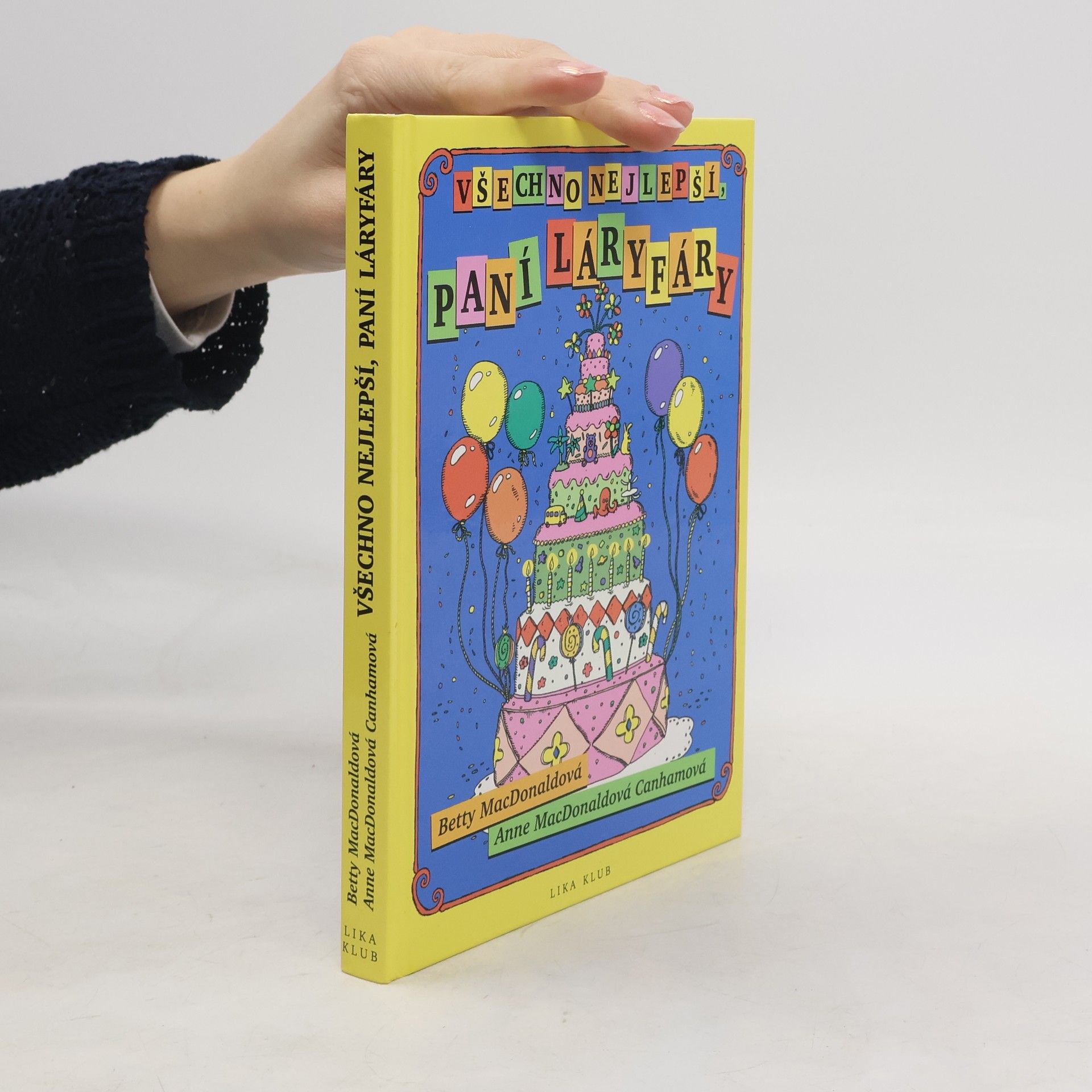 Všechno nejlepší, paní Láryfáry