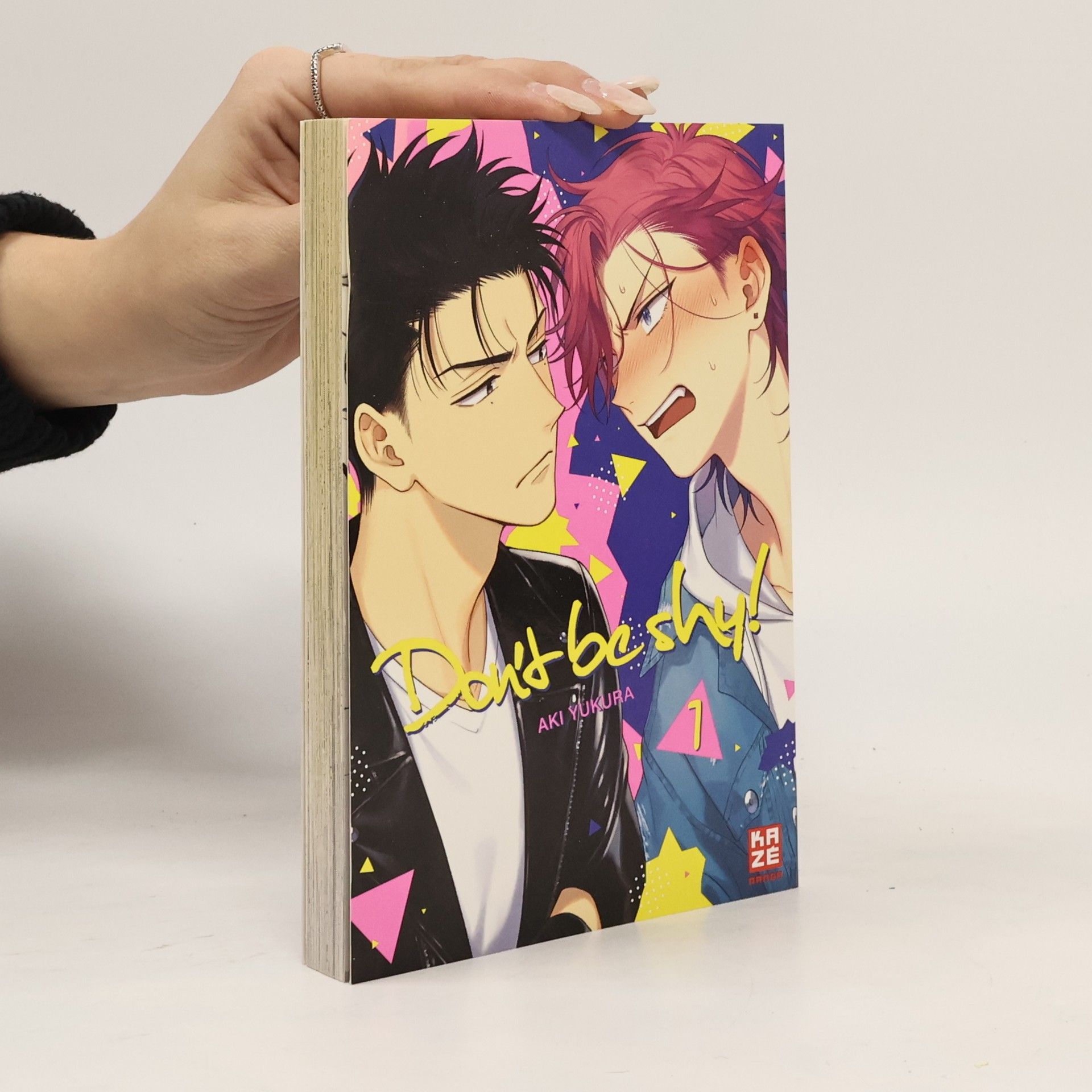 Aki Yūkura Don't be shy! 1