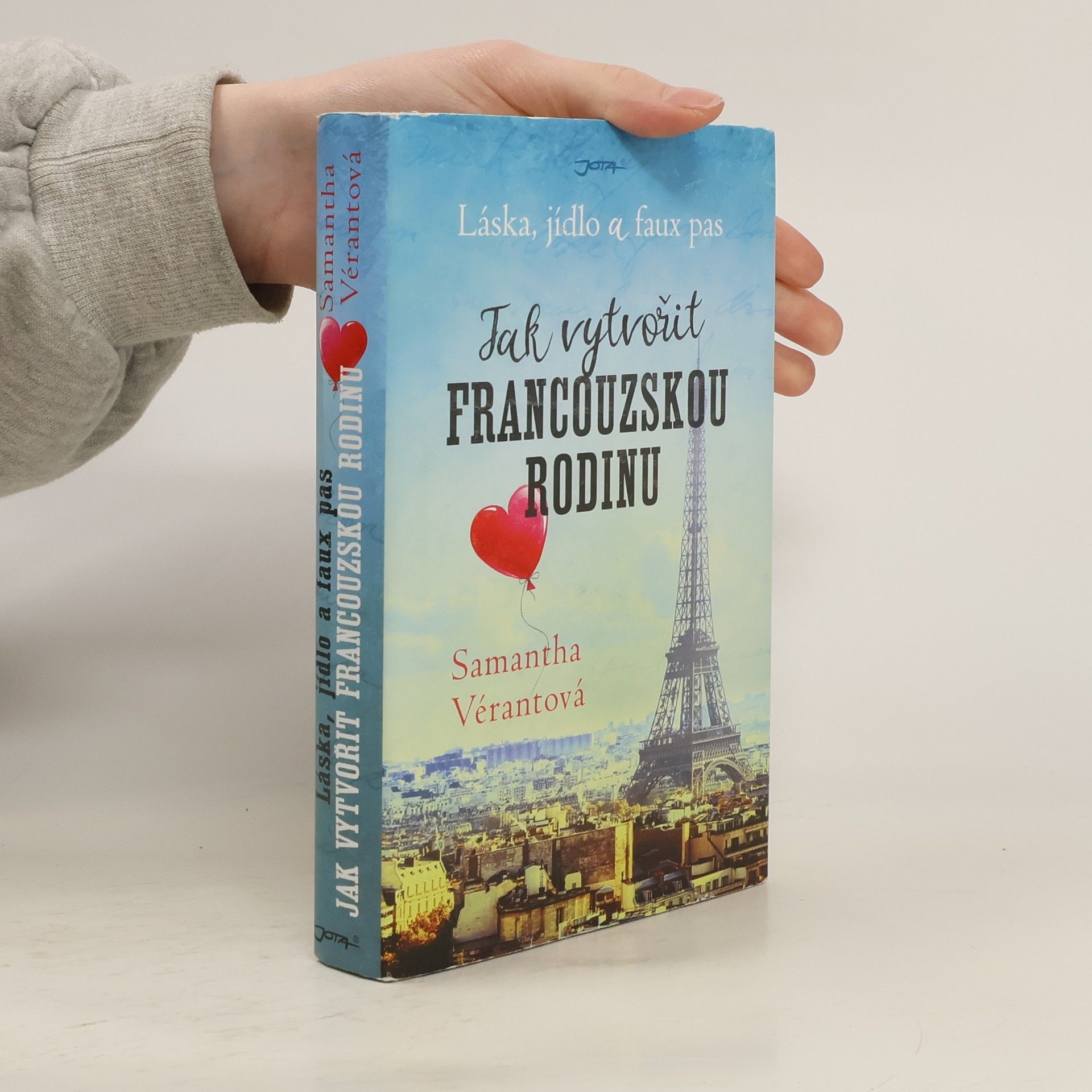 Jak vytvořit francouzskou rodinu. Láska, jídlo a faux pas