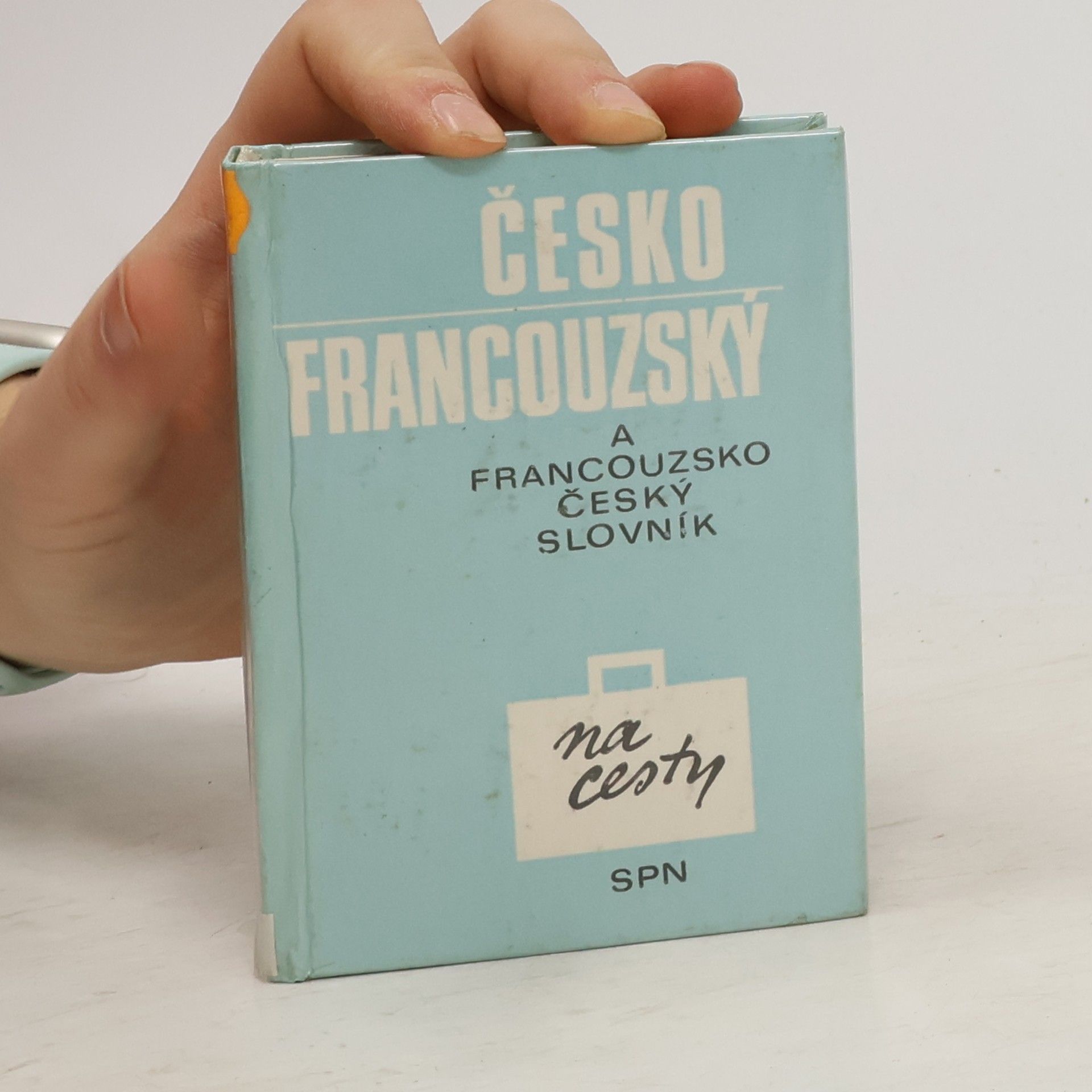 Věra Čapková Česko-francouzský a francouzsko-český slovník na cesty