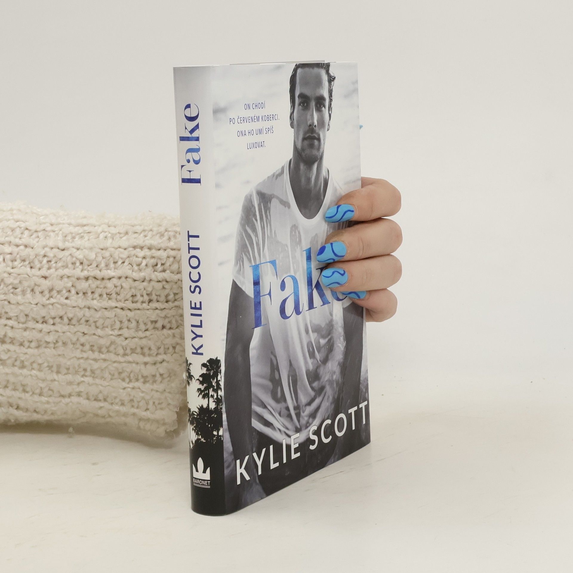 Kylie Scott Fake: West Hollywood.