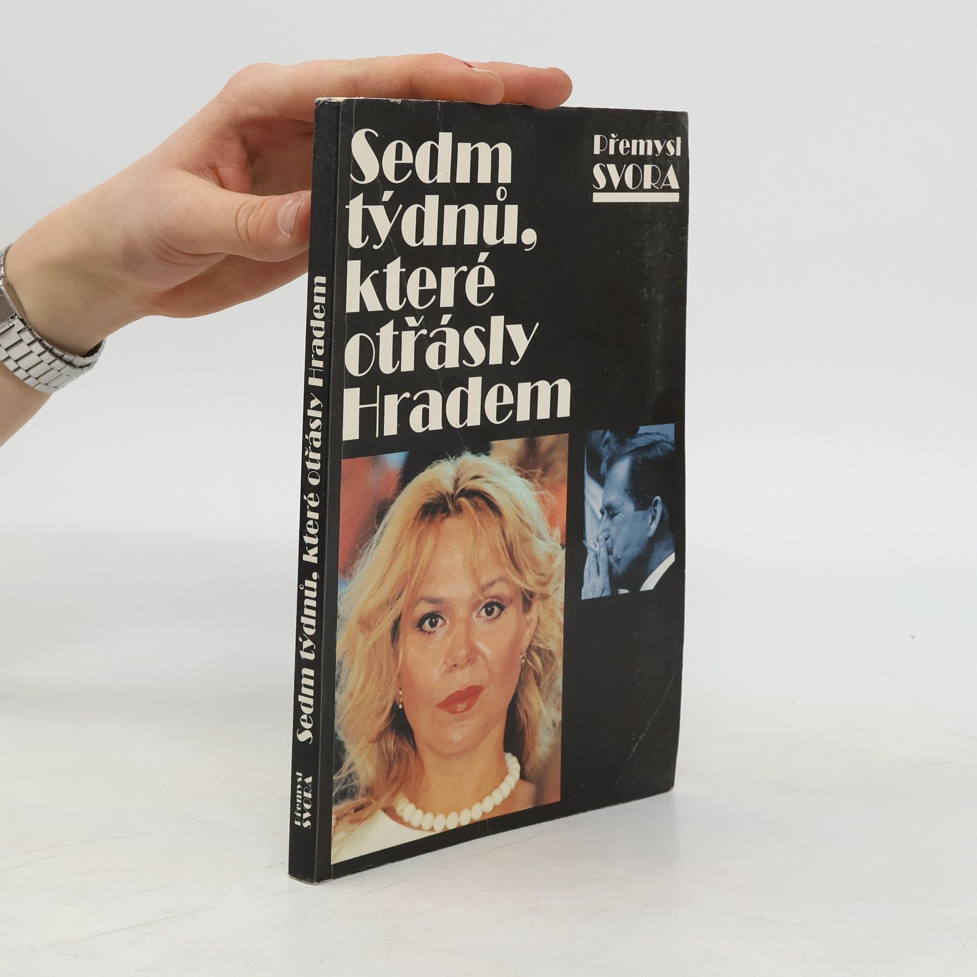 Sedm týdnů, které otřásly Hradem