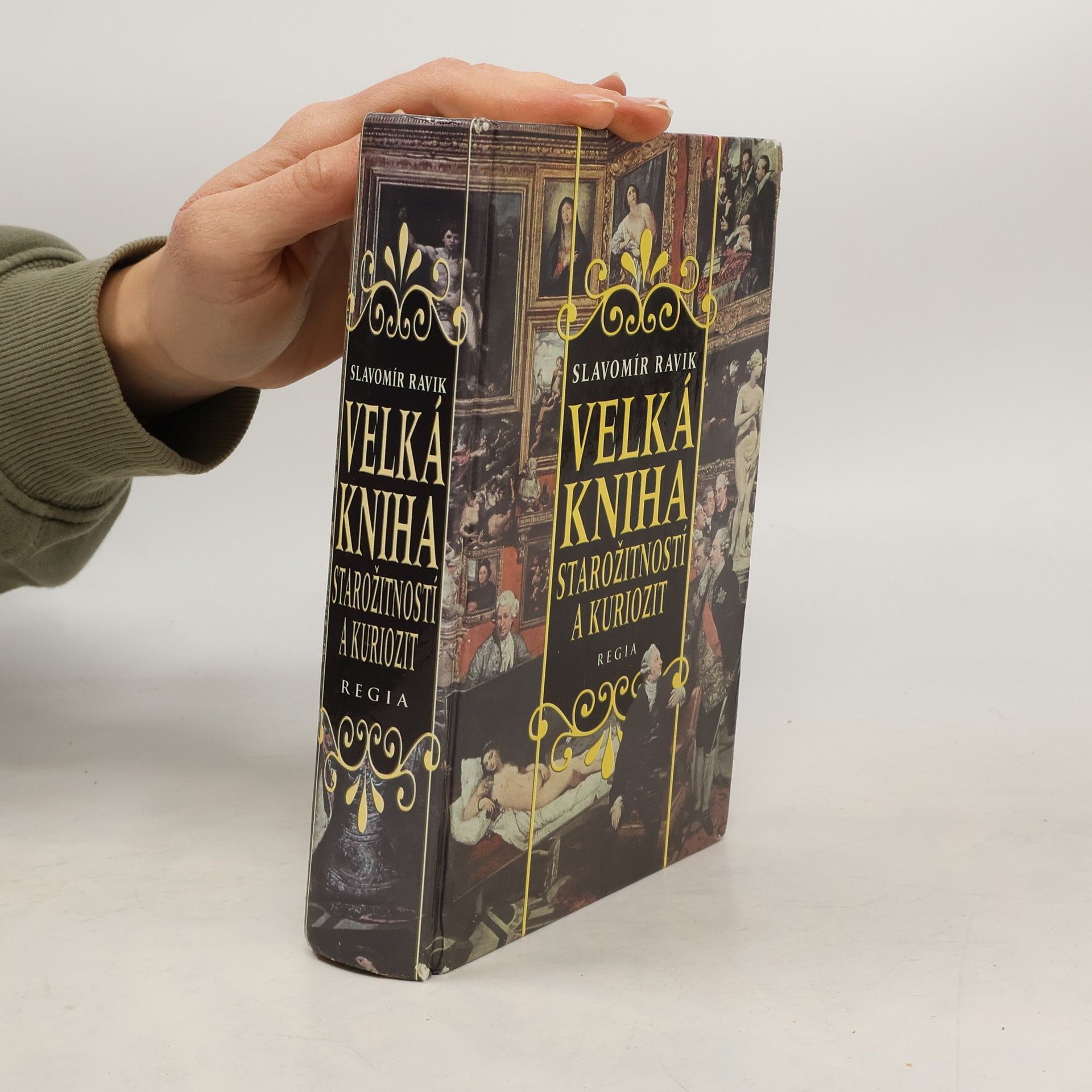 Slavomír Ravik Velká kniha starožitností a kuriozit