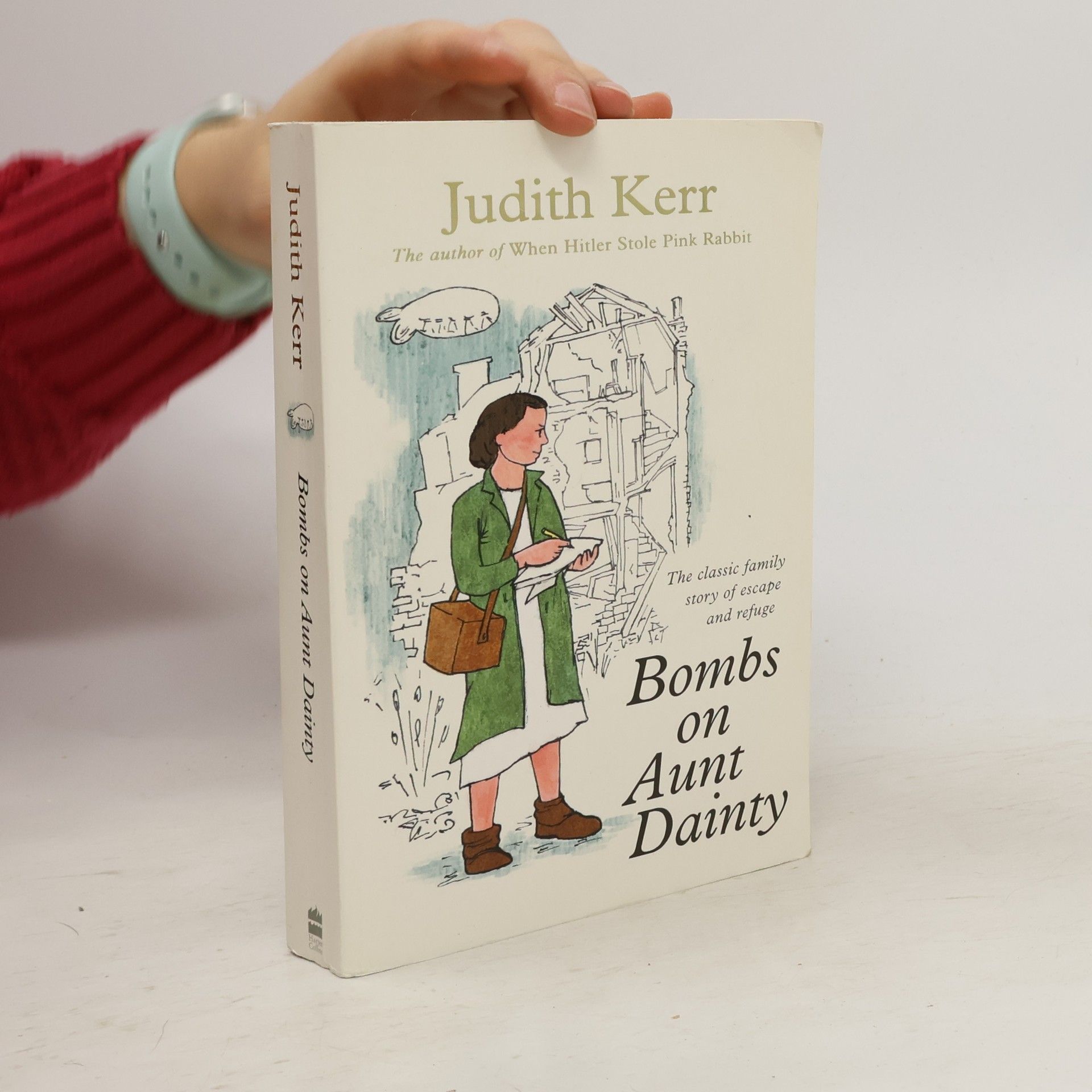 Bombs on Aunt Dainty