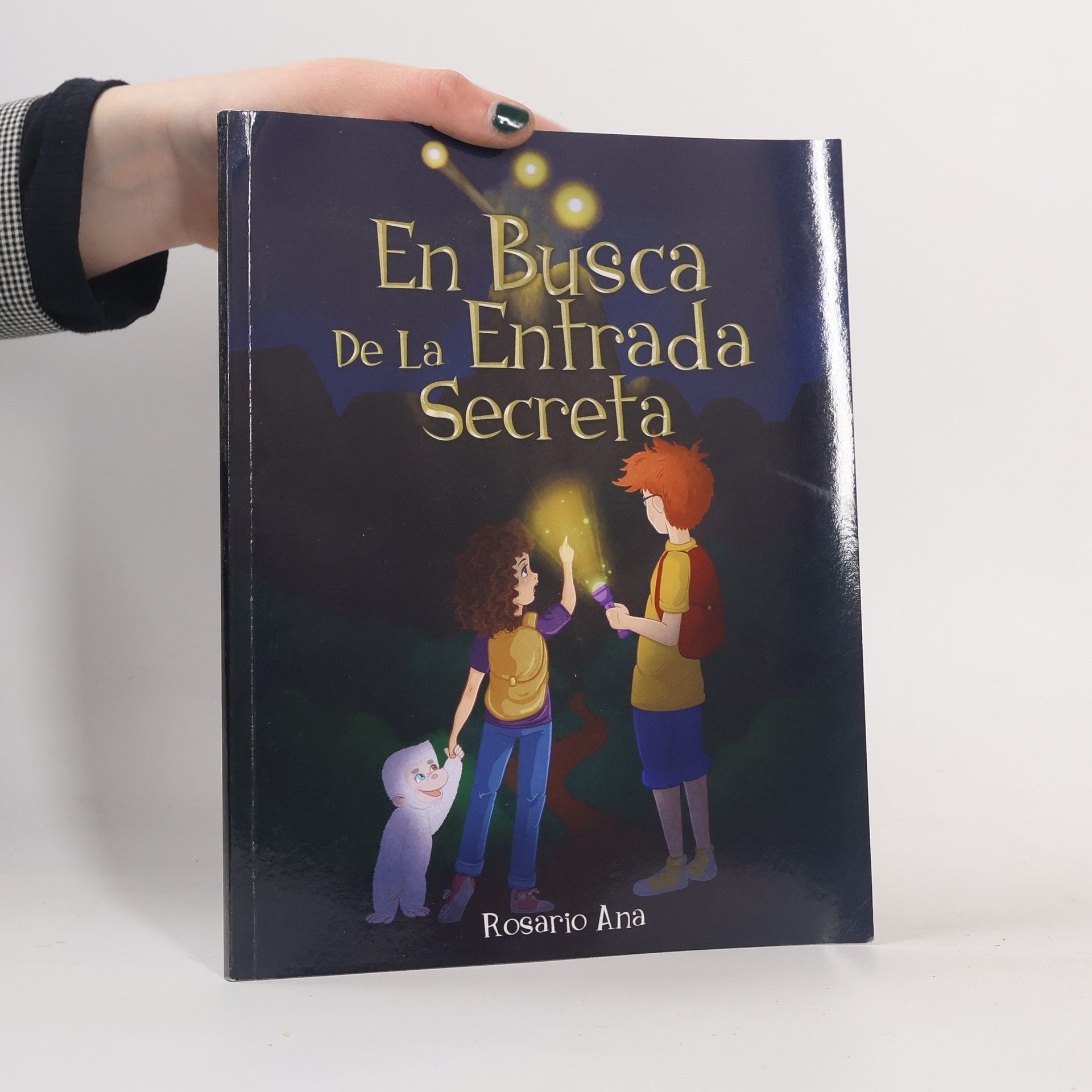 Rosario Ana En Busca de la Entrada Secreta