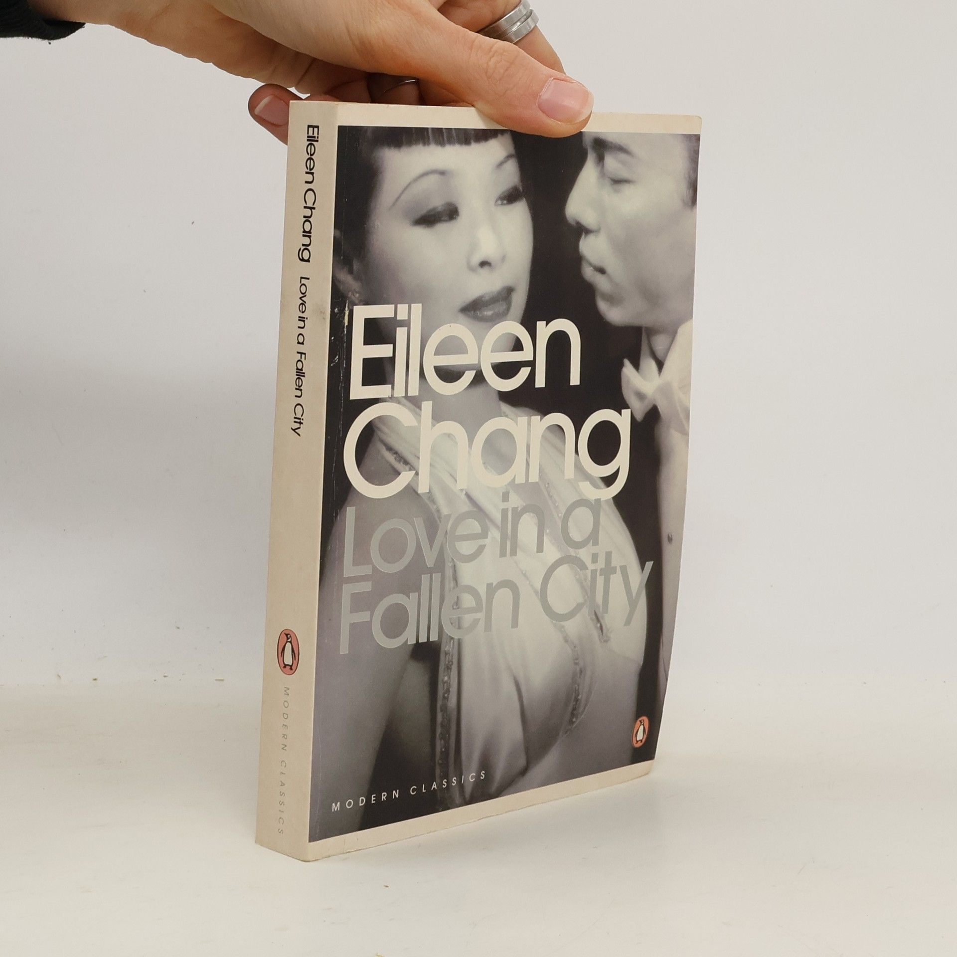 Chang Eileen Love in Fallen City