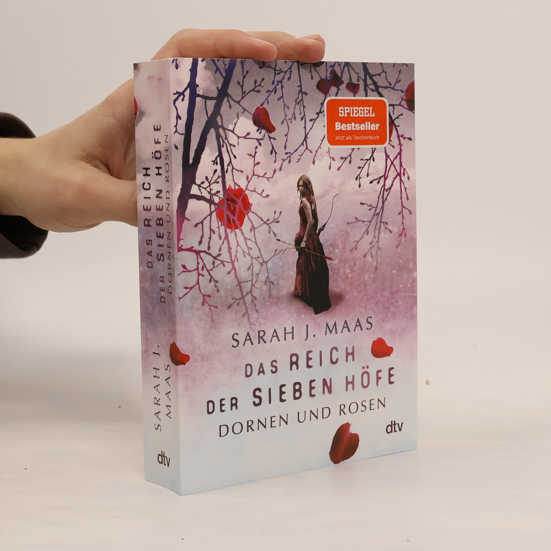 Sarah J. Maas Das Reich der sieben Höfe. Dornen und Rosen