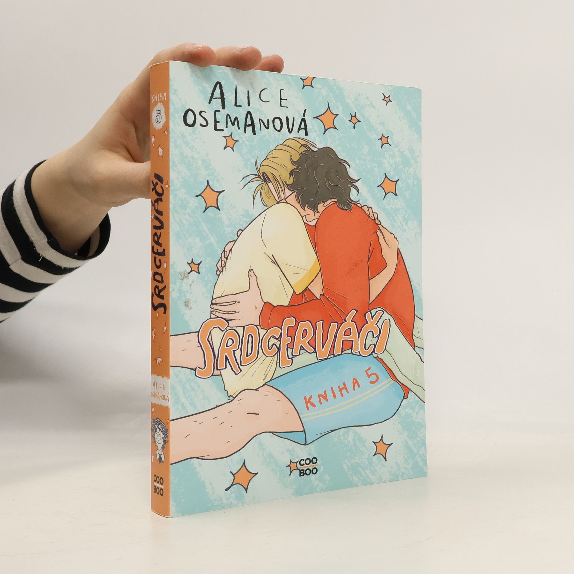 Alice Oseman Srdcerváči. Kniha 5