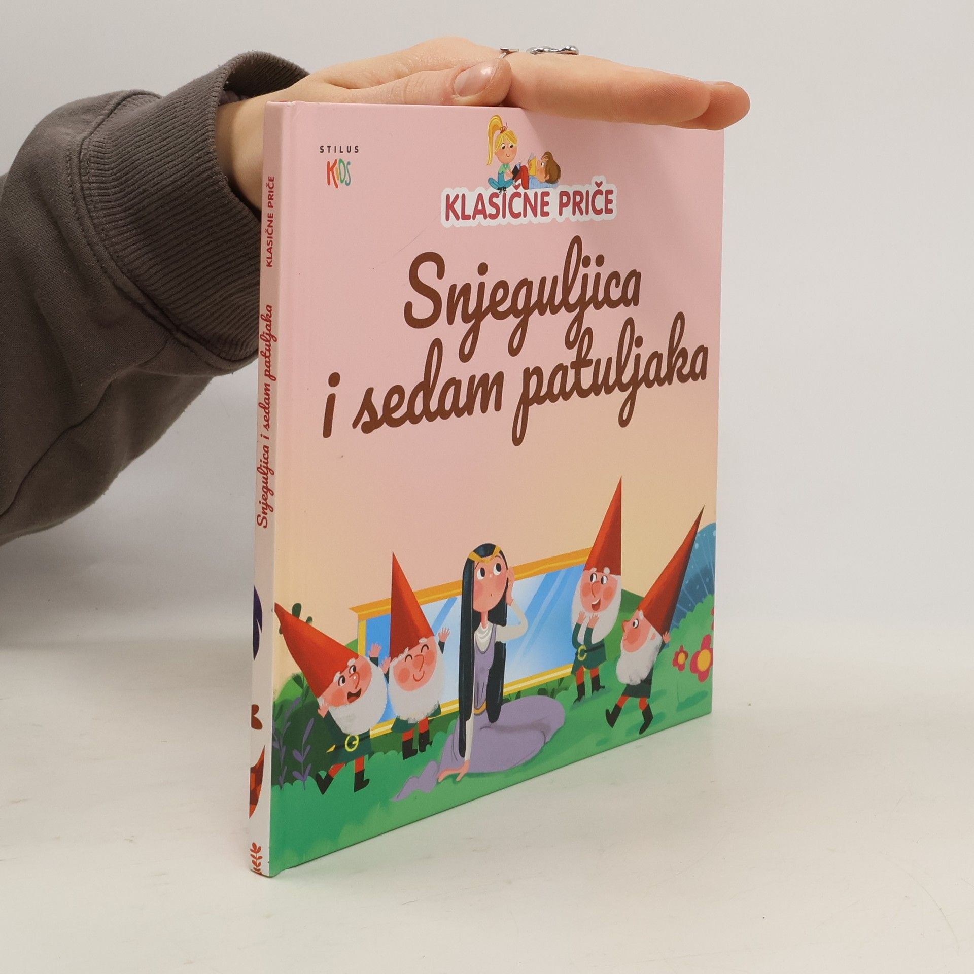 Maria Cecilia Cavallone Snjeguljica i sedam patuljaka