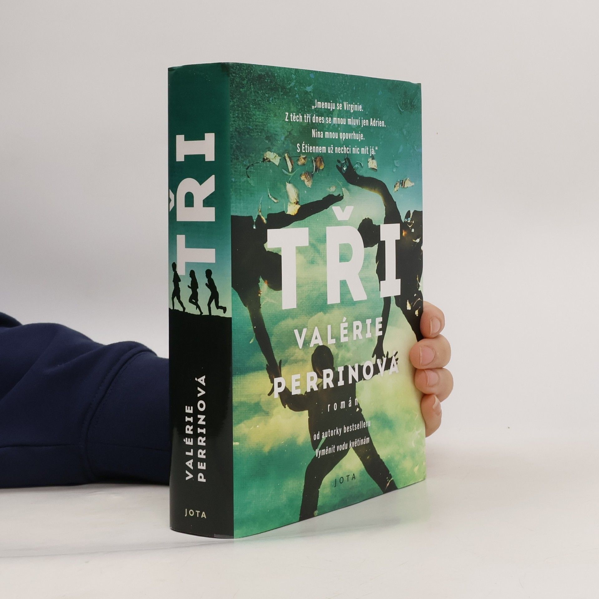 Valérie Perrin Tři