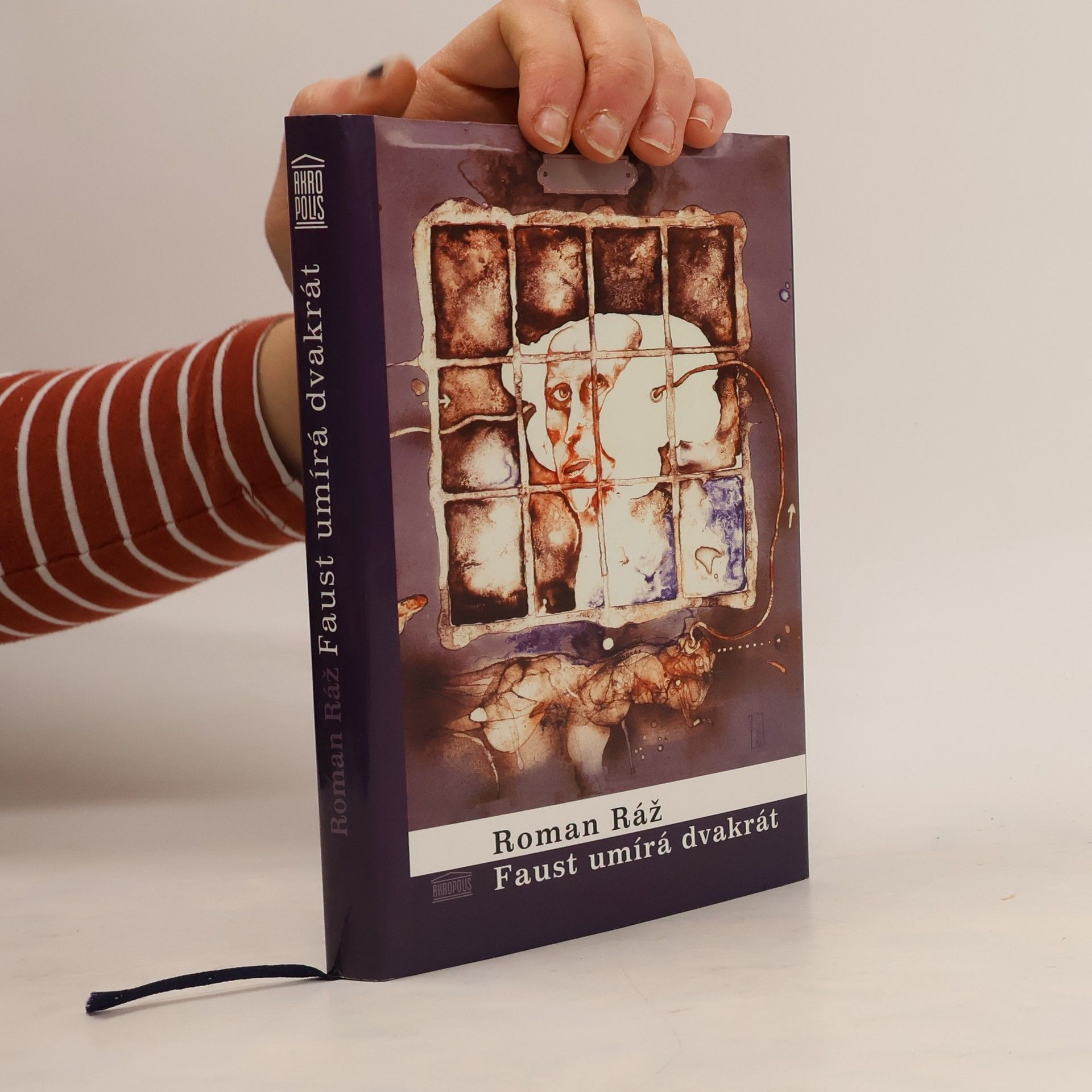 Roman Ráž Faust umírá dvakrát