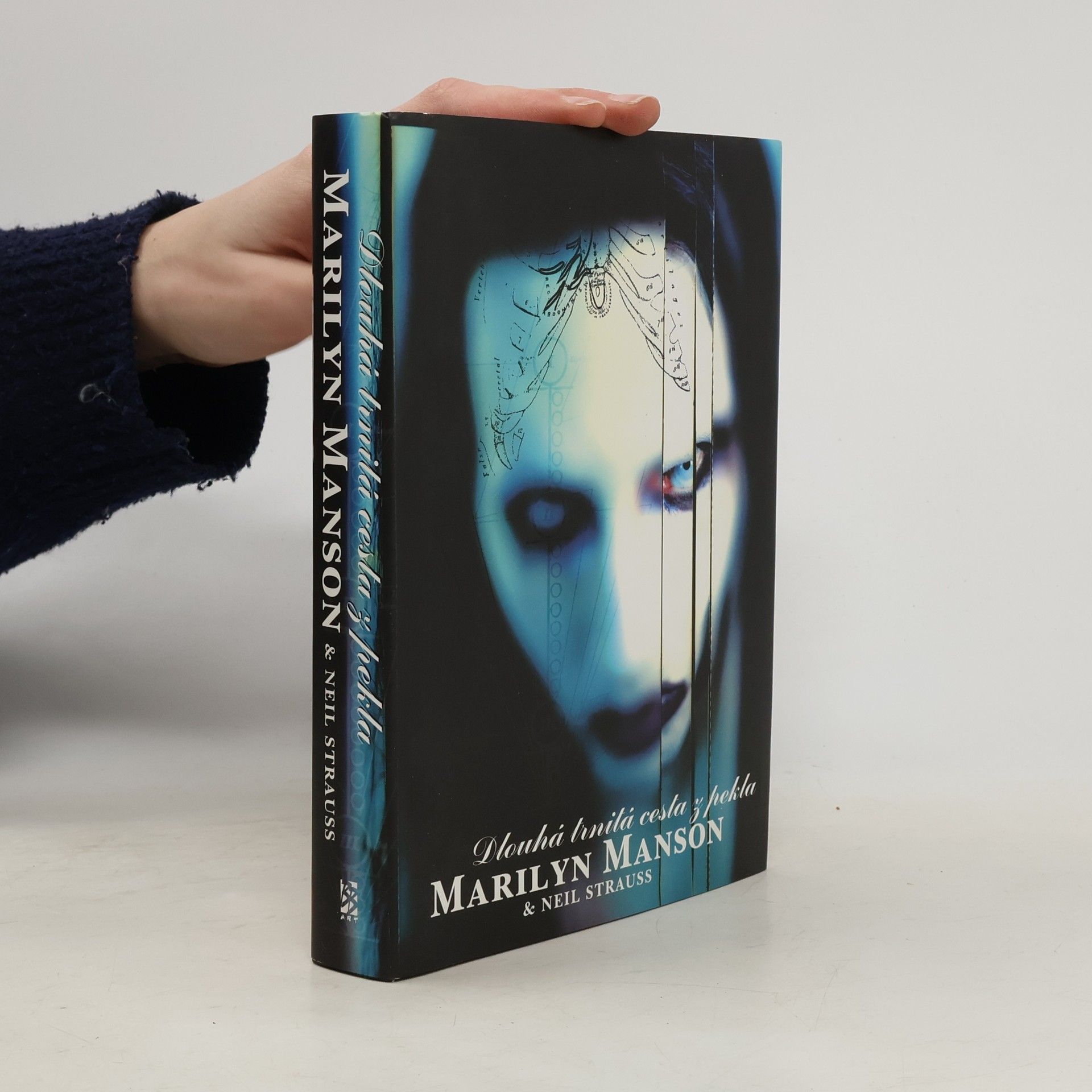 Marilyn Manson Dlouhá trnitá cesta z pekla