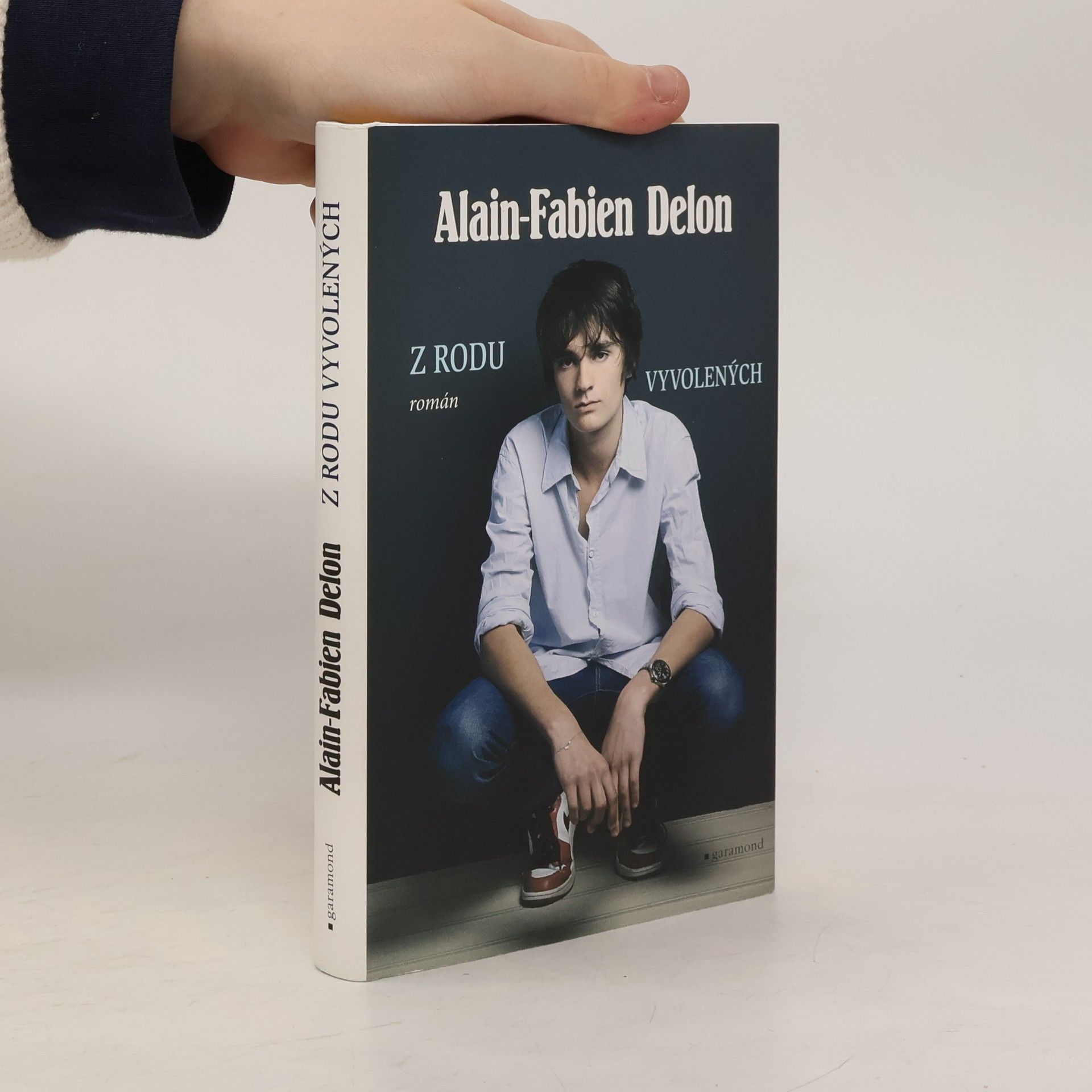 AlainFabien Delon Z rodu vyvolených