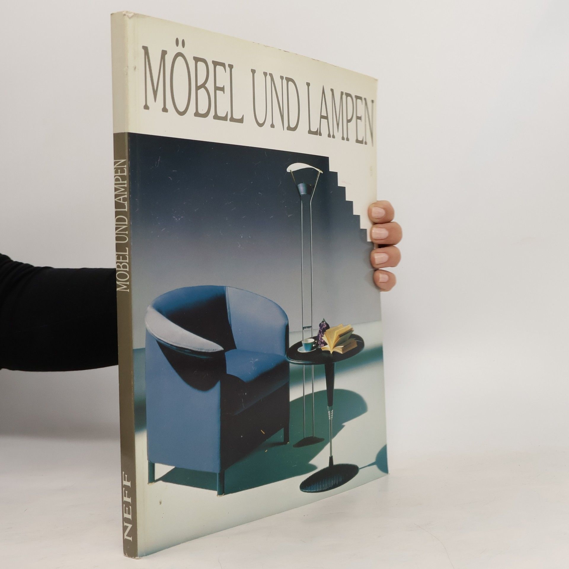 Dagmar Roth Möbel und Lampen