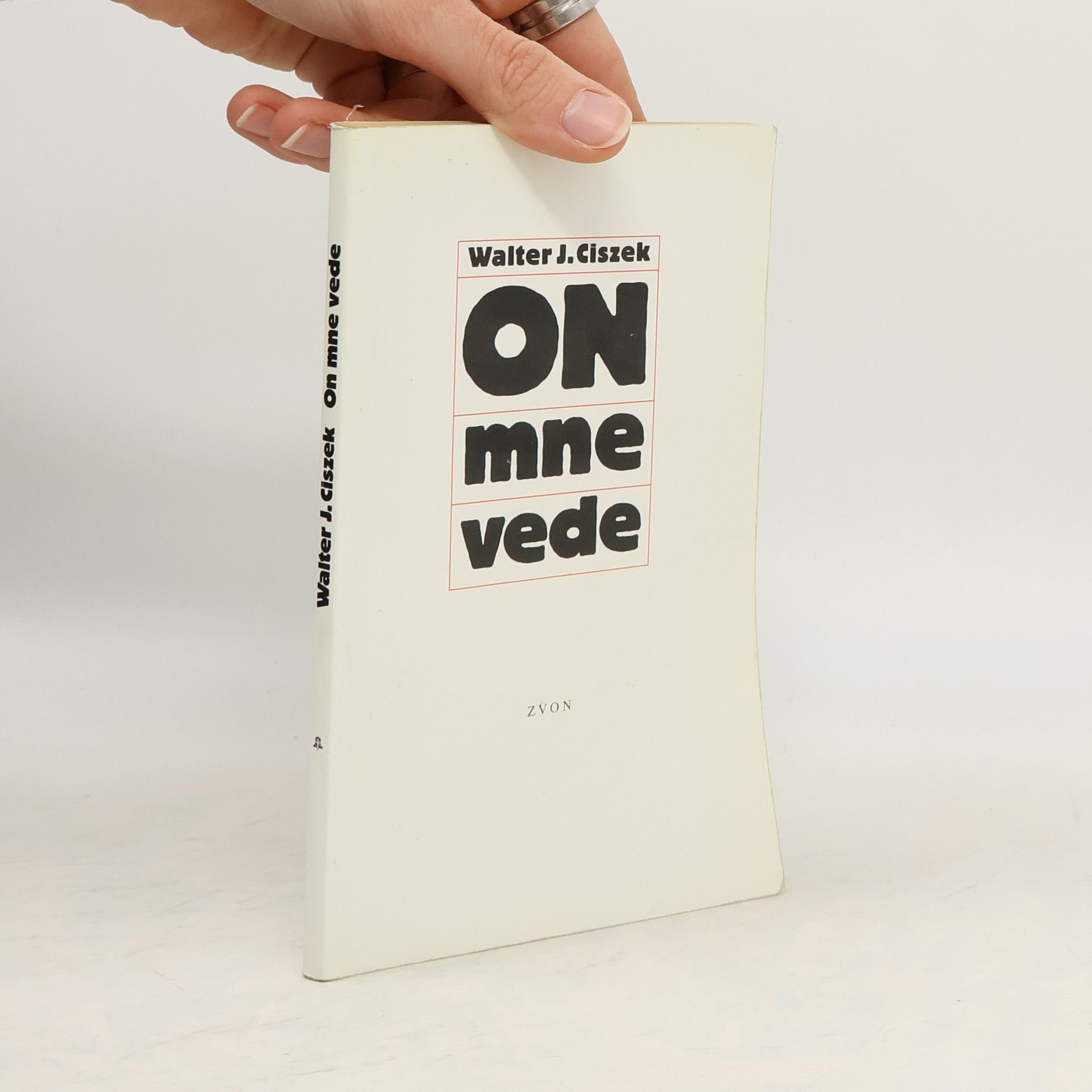 Walter Ciszek On mne vede