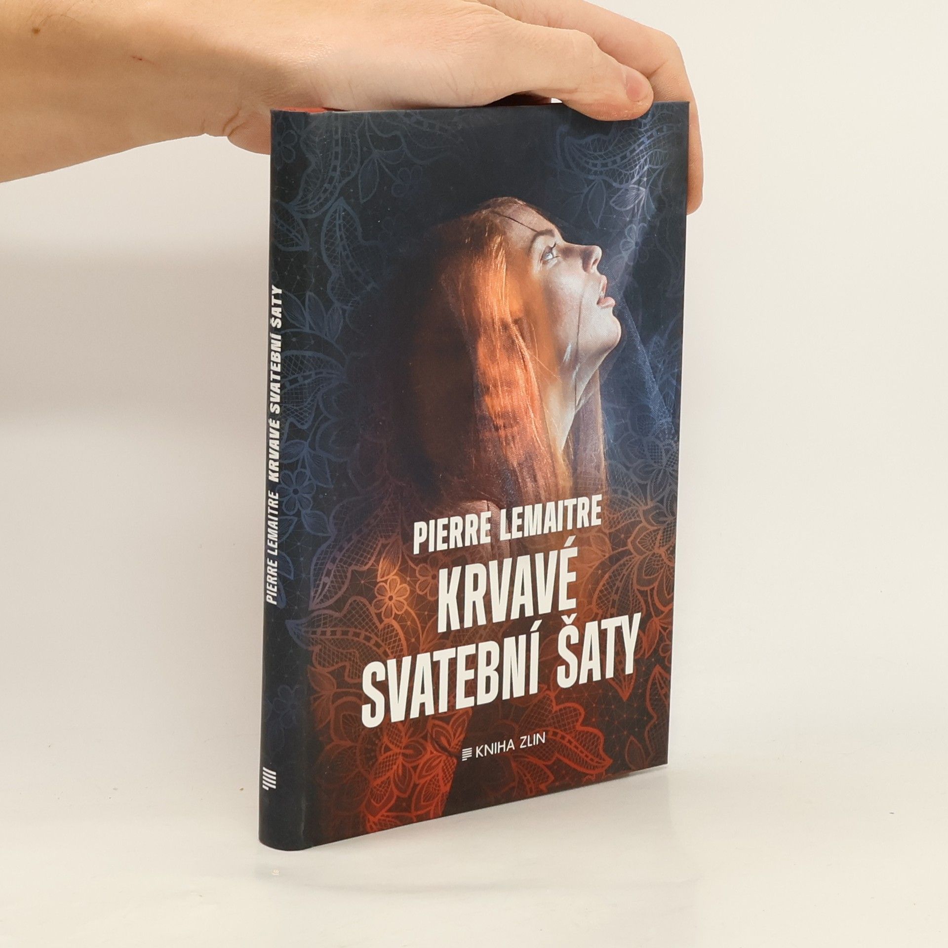 Pierre Lemaitre Krvavé svatební šaty