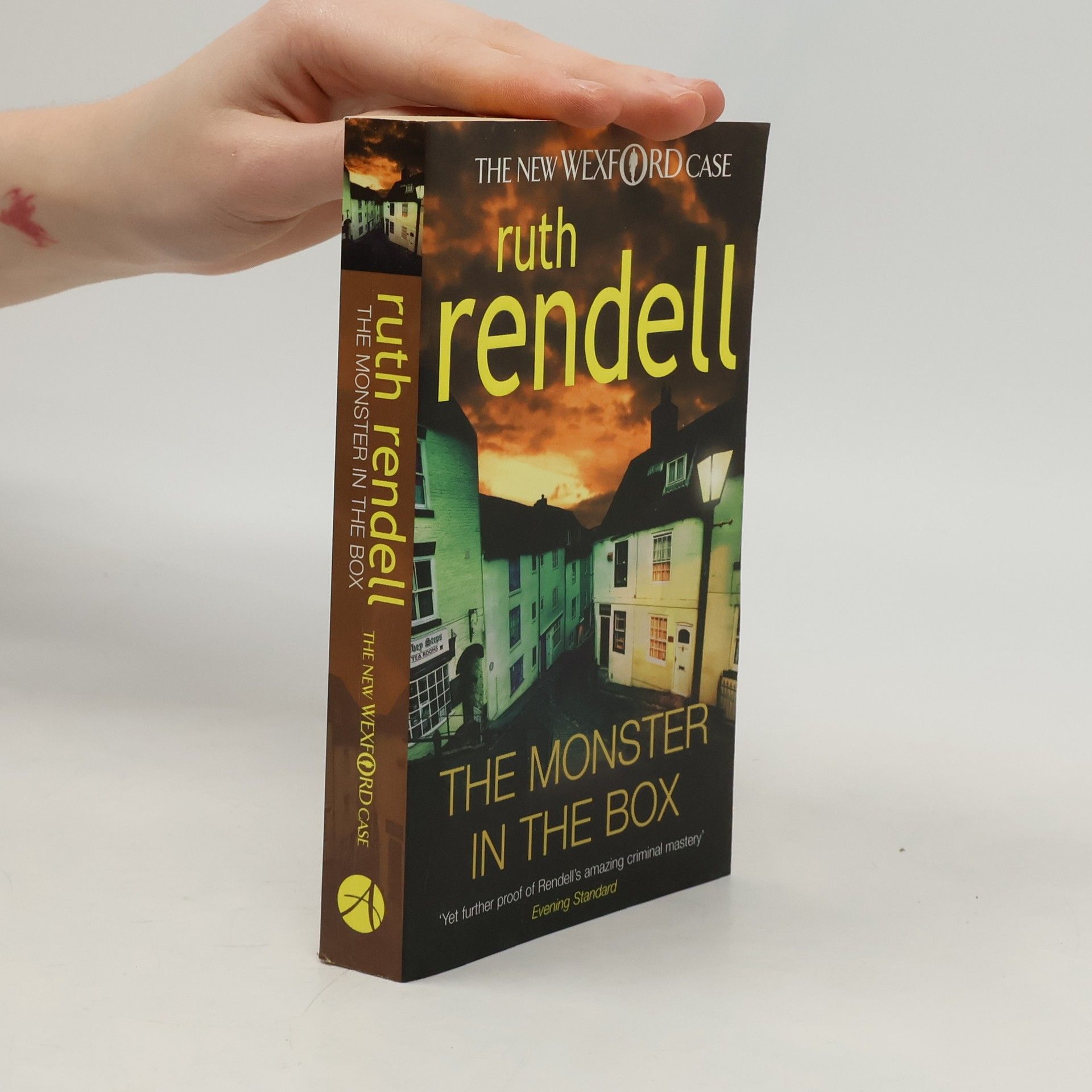 Ruth Rendell The monster in the box