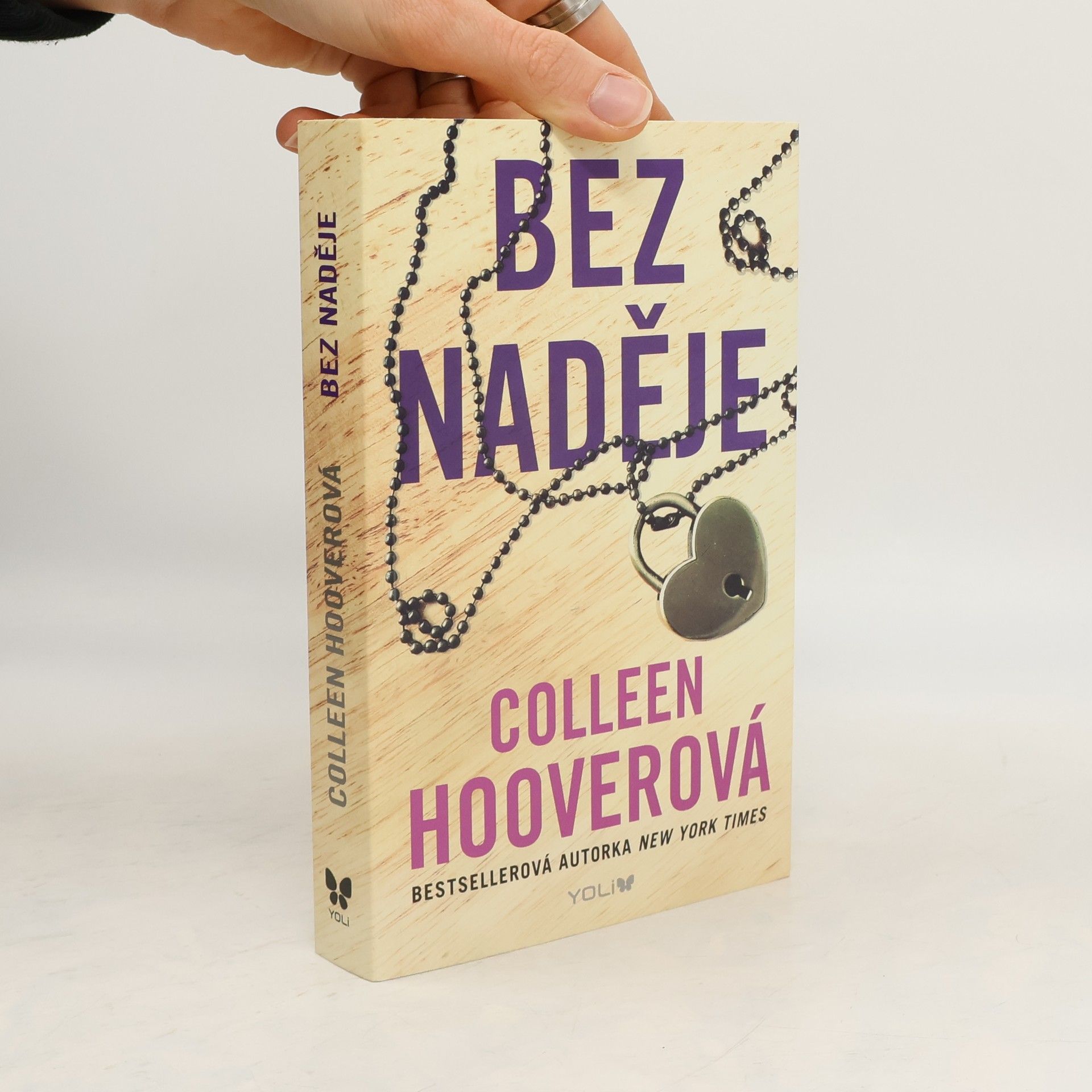 Colleen Hoover Bez naděje