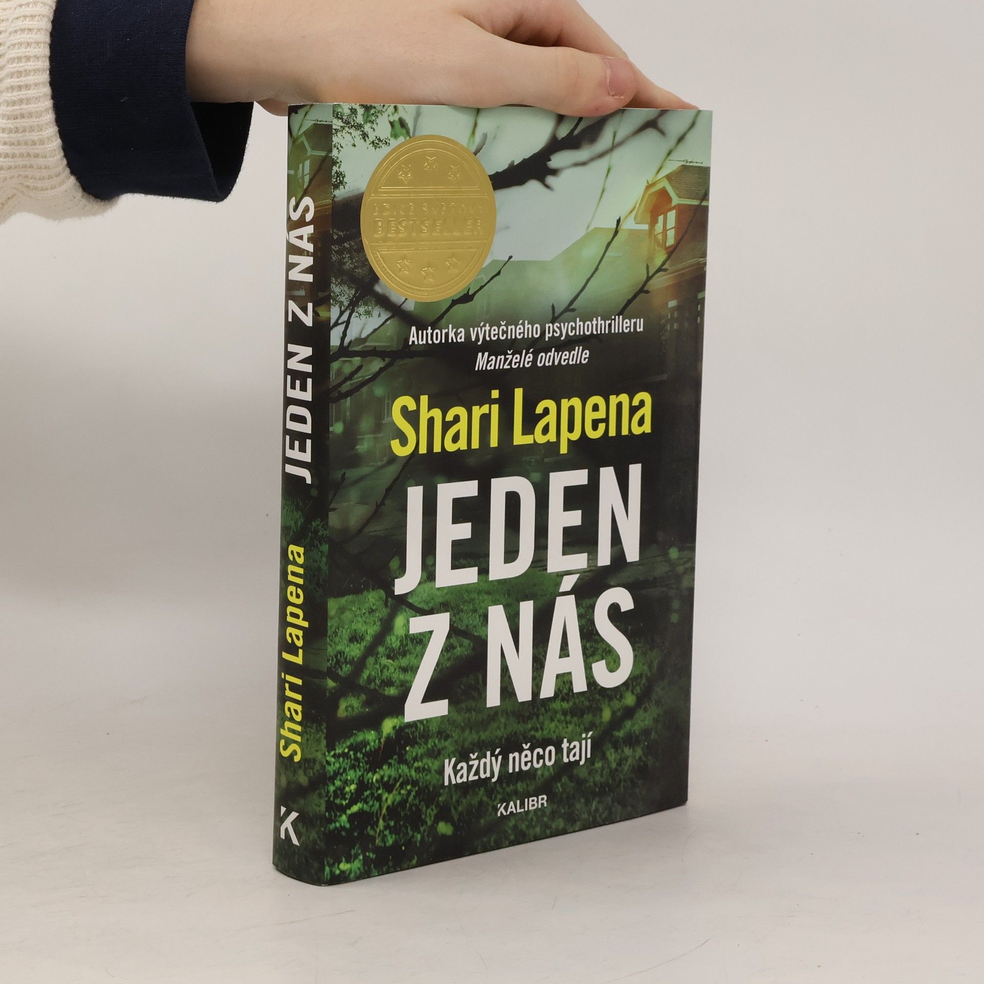 Shari Lapena Jeden z nás