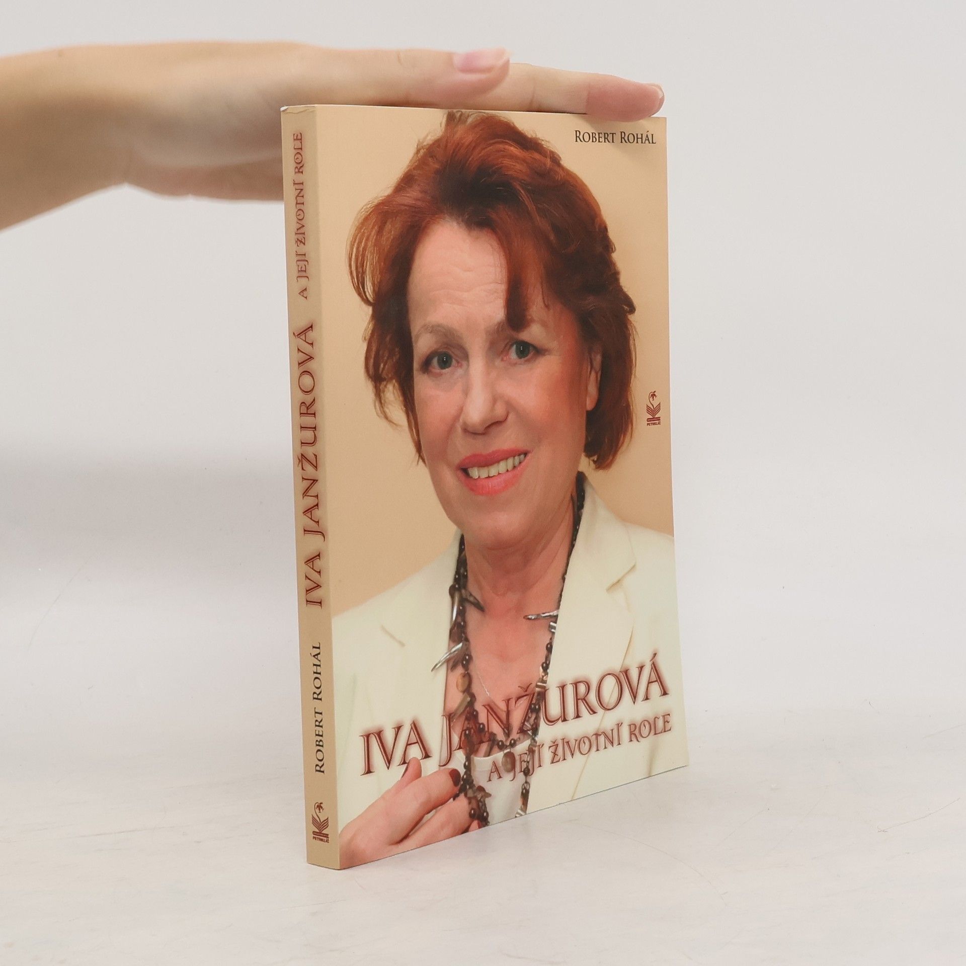 Robert Rohál Iva Janžurová a její životní role