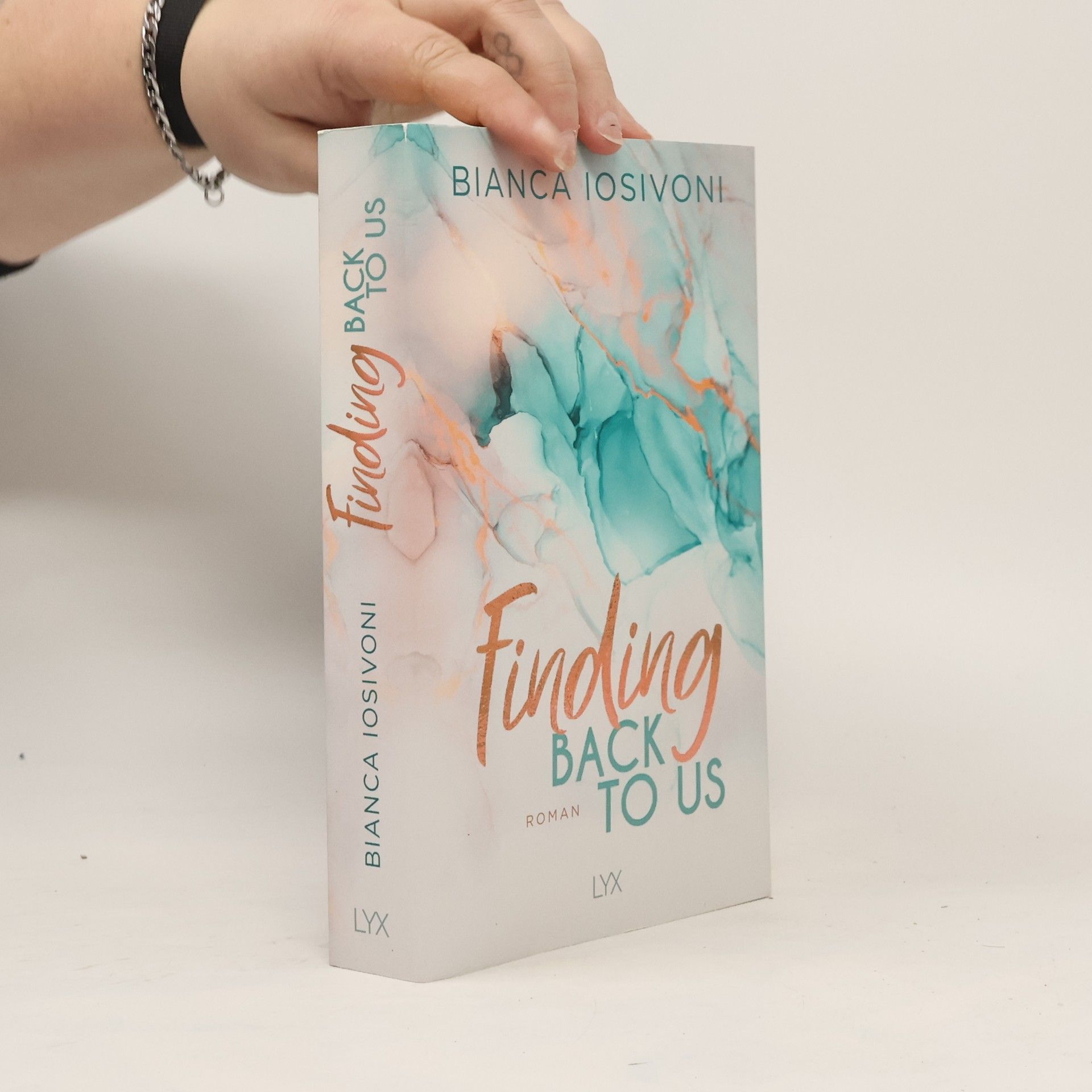 Bianca Iosivoni Finding Back To Us