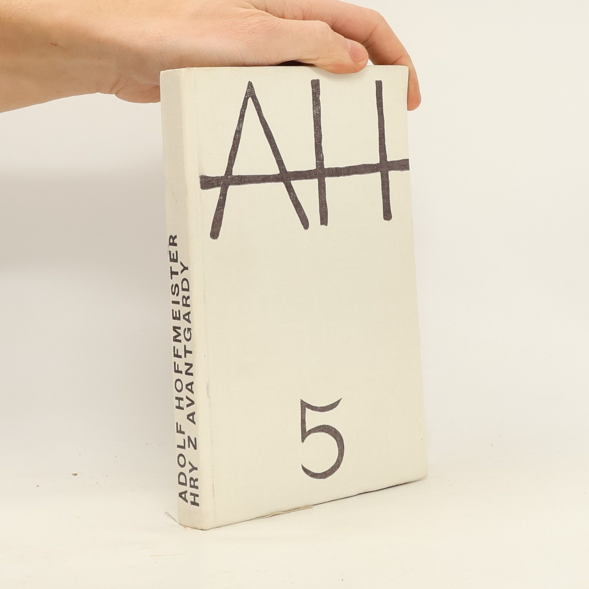 Adolf Hoffmeister Hry z avantgardy