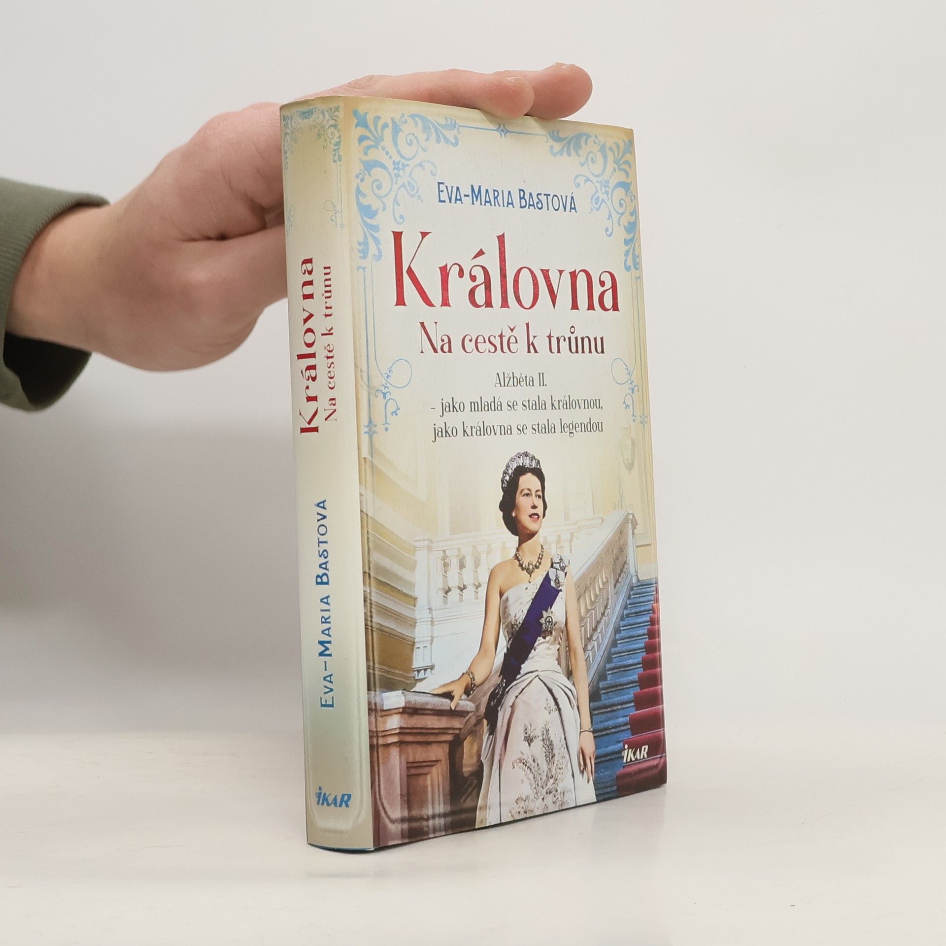 Marta El Bournová Královna. Na cestě k trůnu