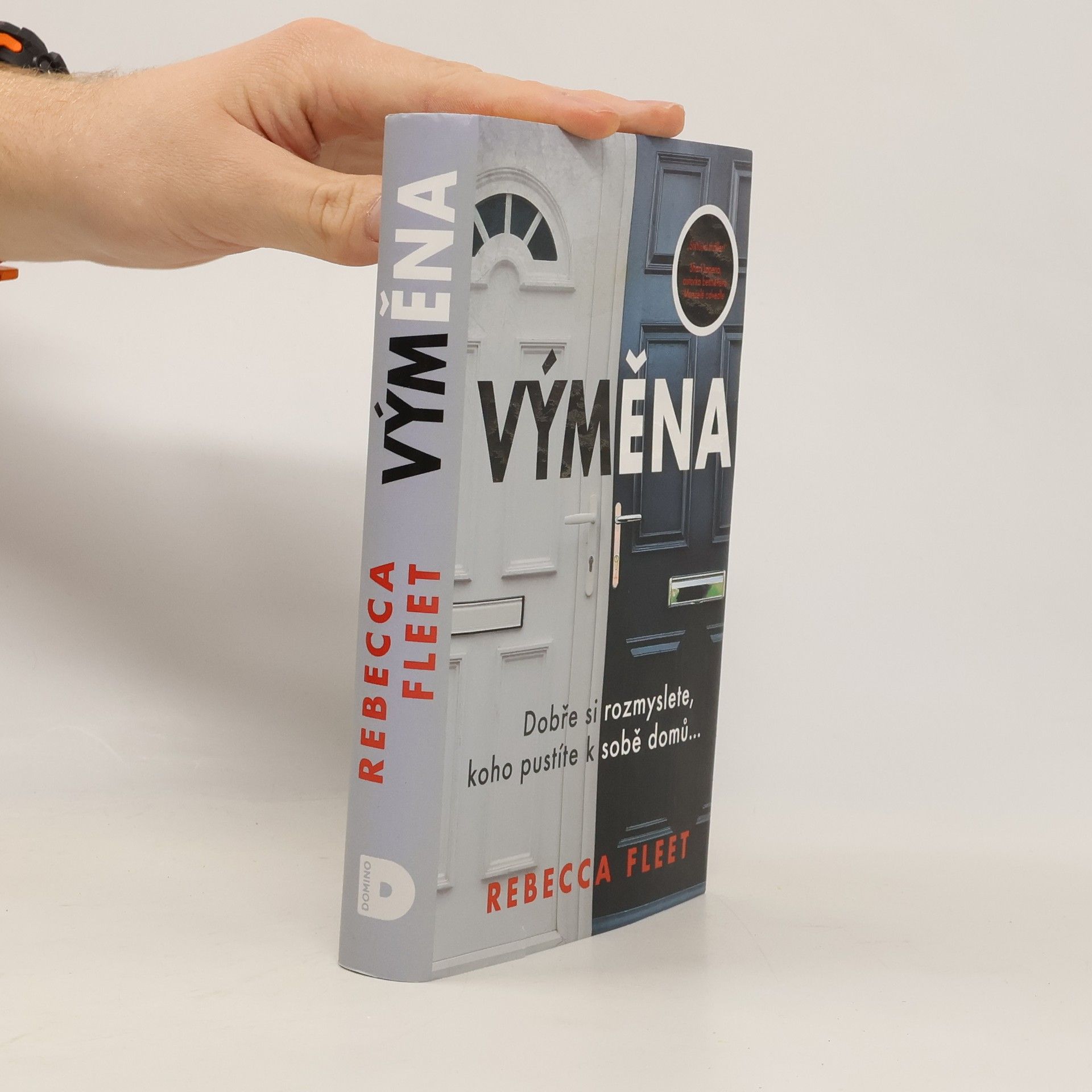 Rebecca Fleet Výměna. Dobře si rozmyslete, koho pustíte k sobě domů...