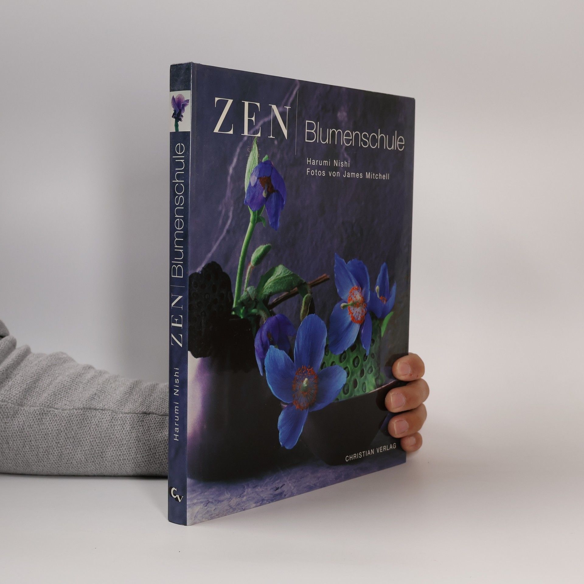 Harumi Nishi Zen-Blumenschule