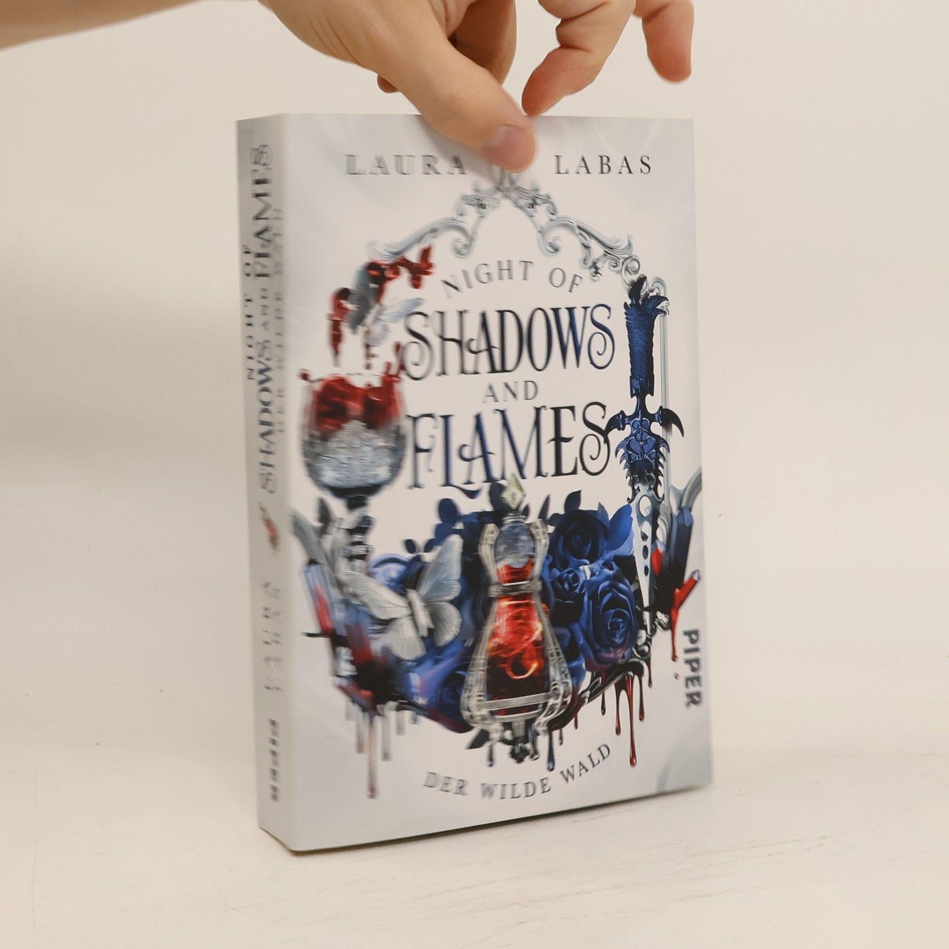 Laura Labas Night of Shadows and Flames. Der wilde Wald