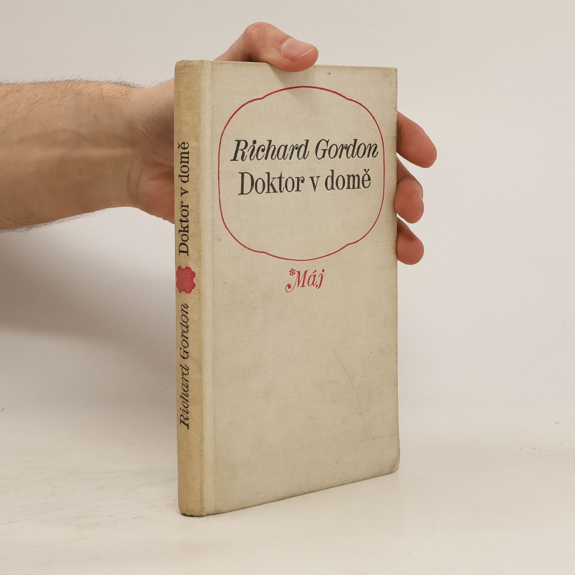 Richard Gordon Doktor v domě