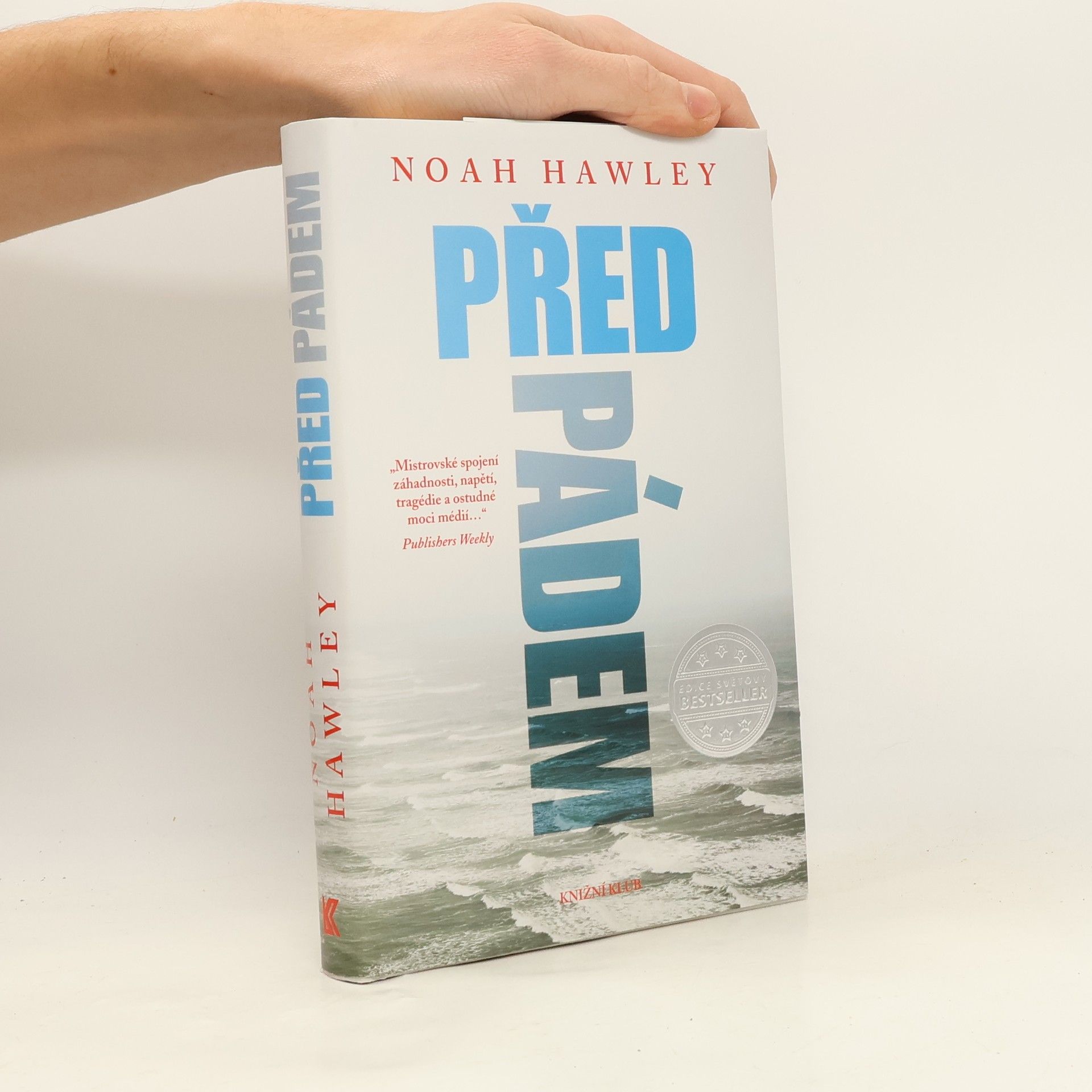 Noah Hawley Před pádem