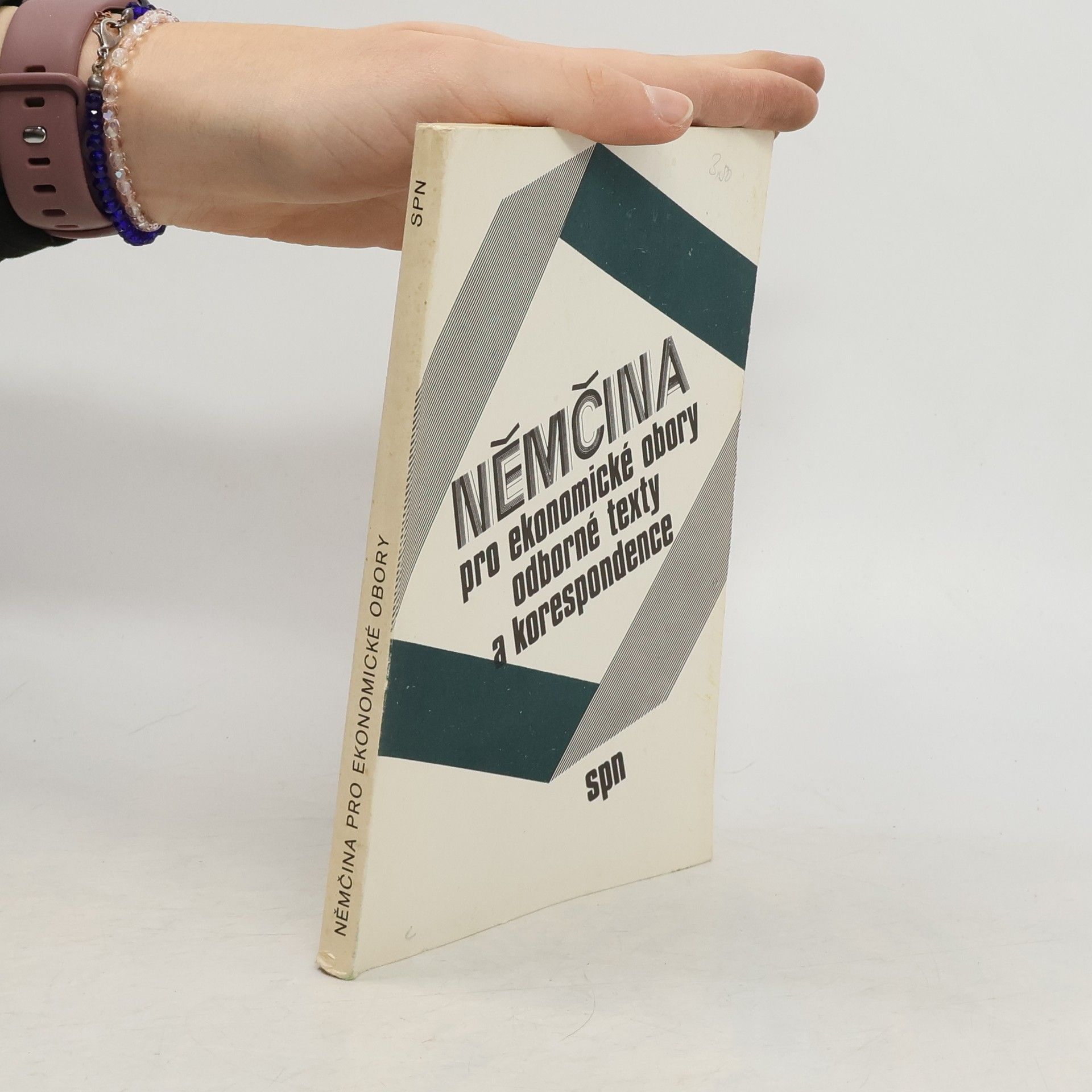 Drahomíra Kettnerová Němčina pro ekonomické studijní obory : Odborné texty a korespondence