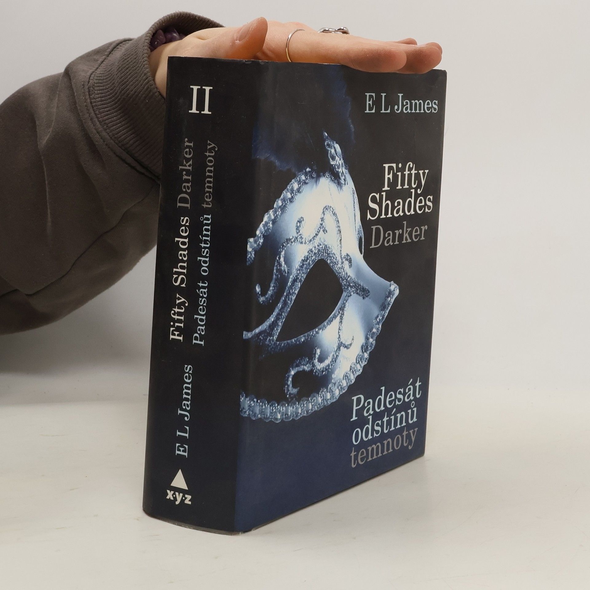 Padesát odstínů temnoty