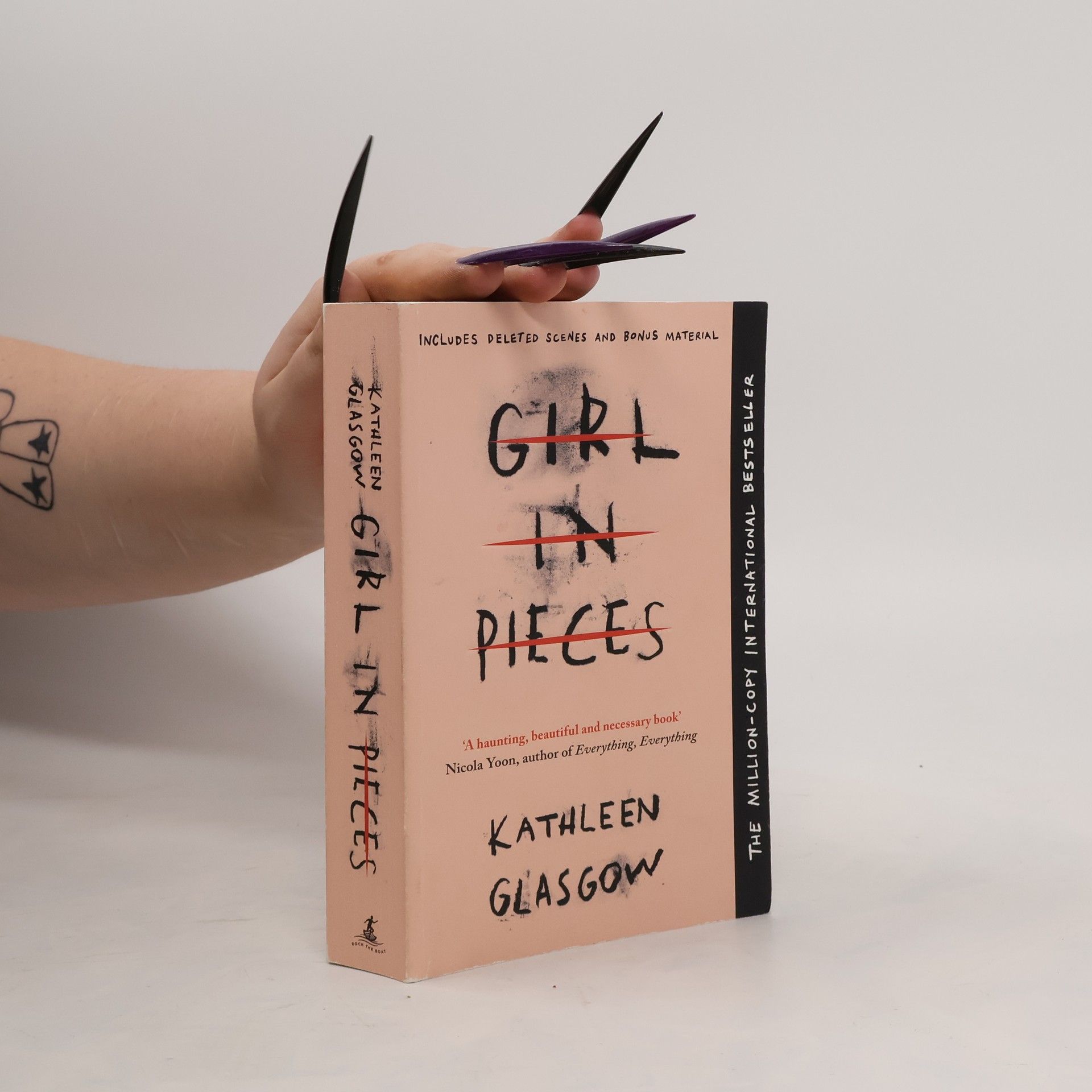 Kathleen Glasgow Girl In Pieces