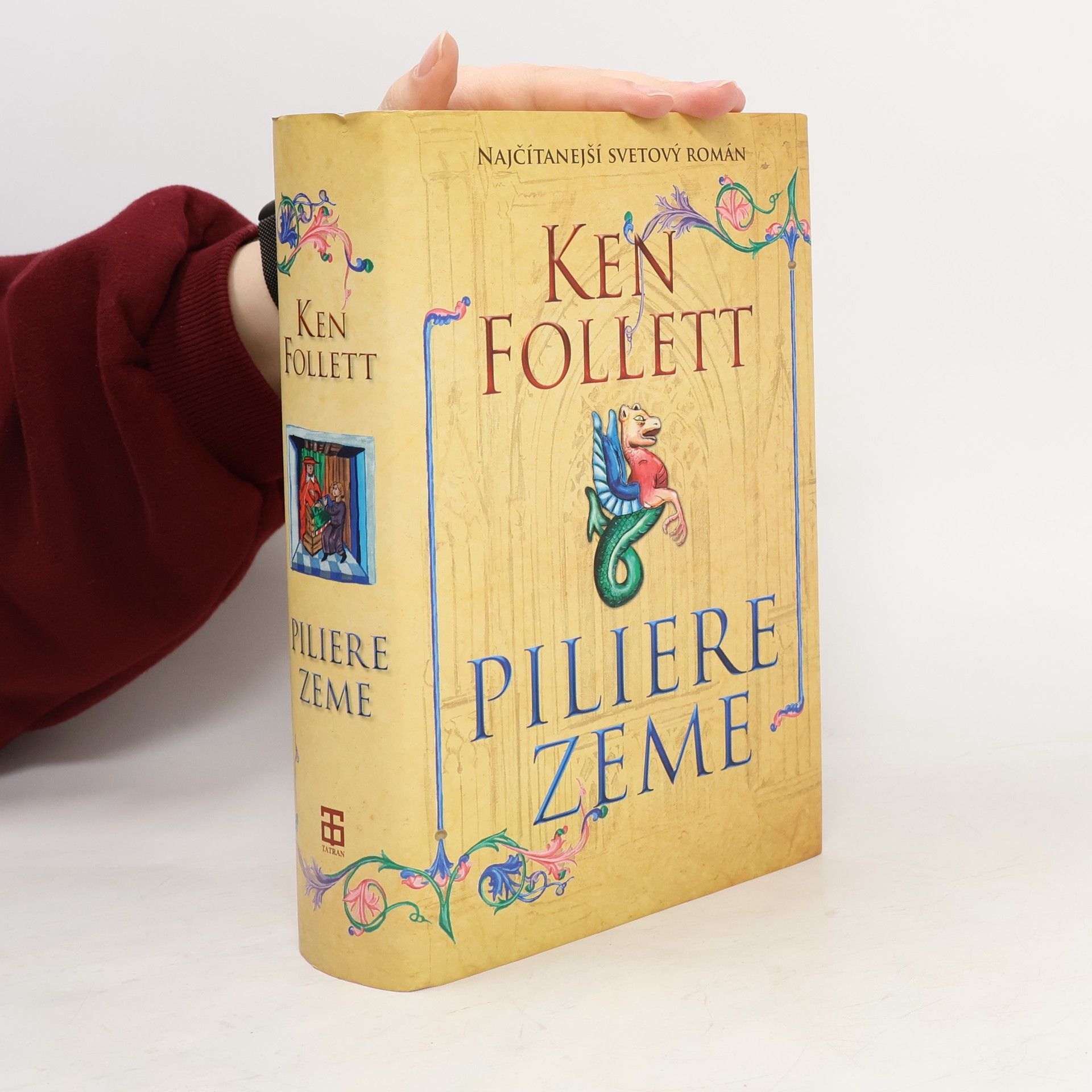Ken Follett Piliere zeme