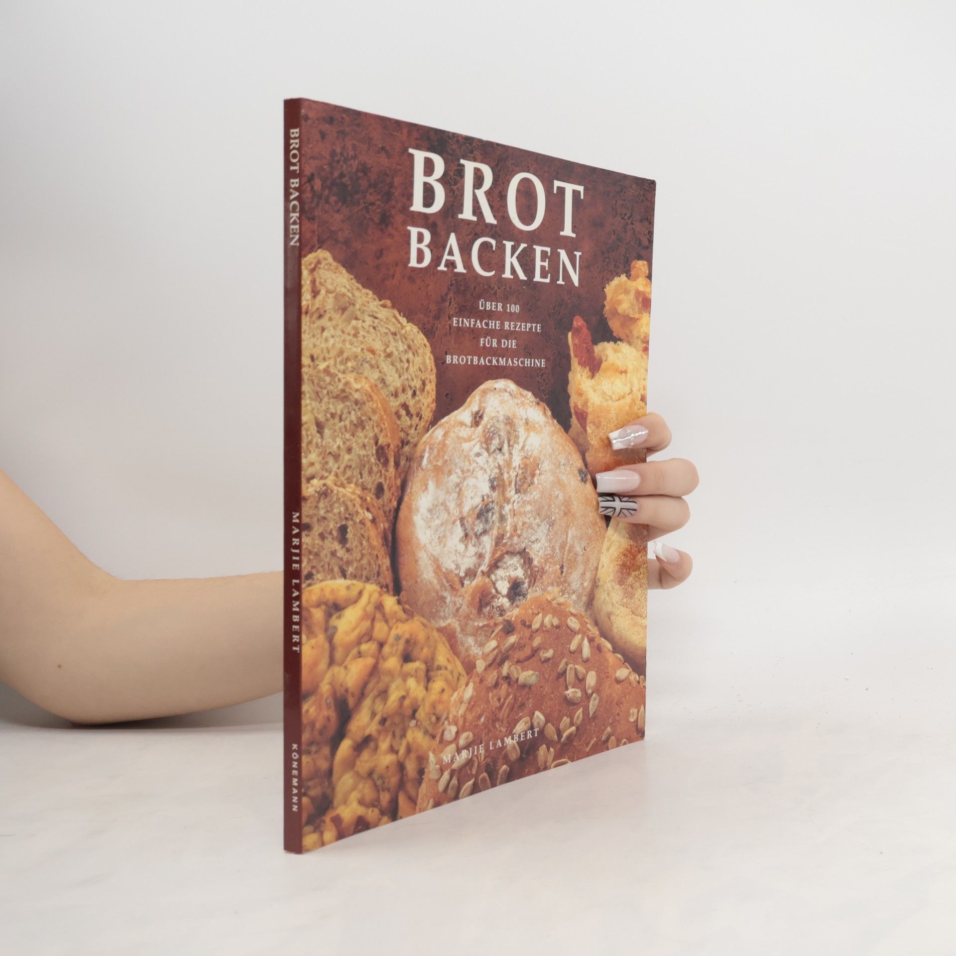 Marjie Lambert Backen mit der Brotmaschine