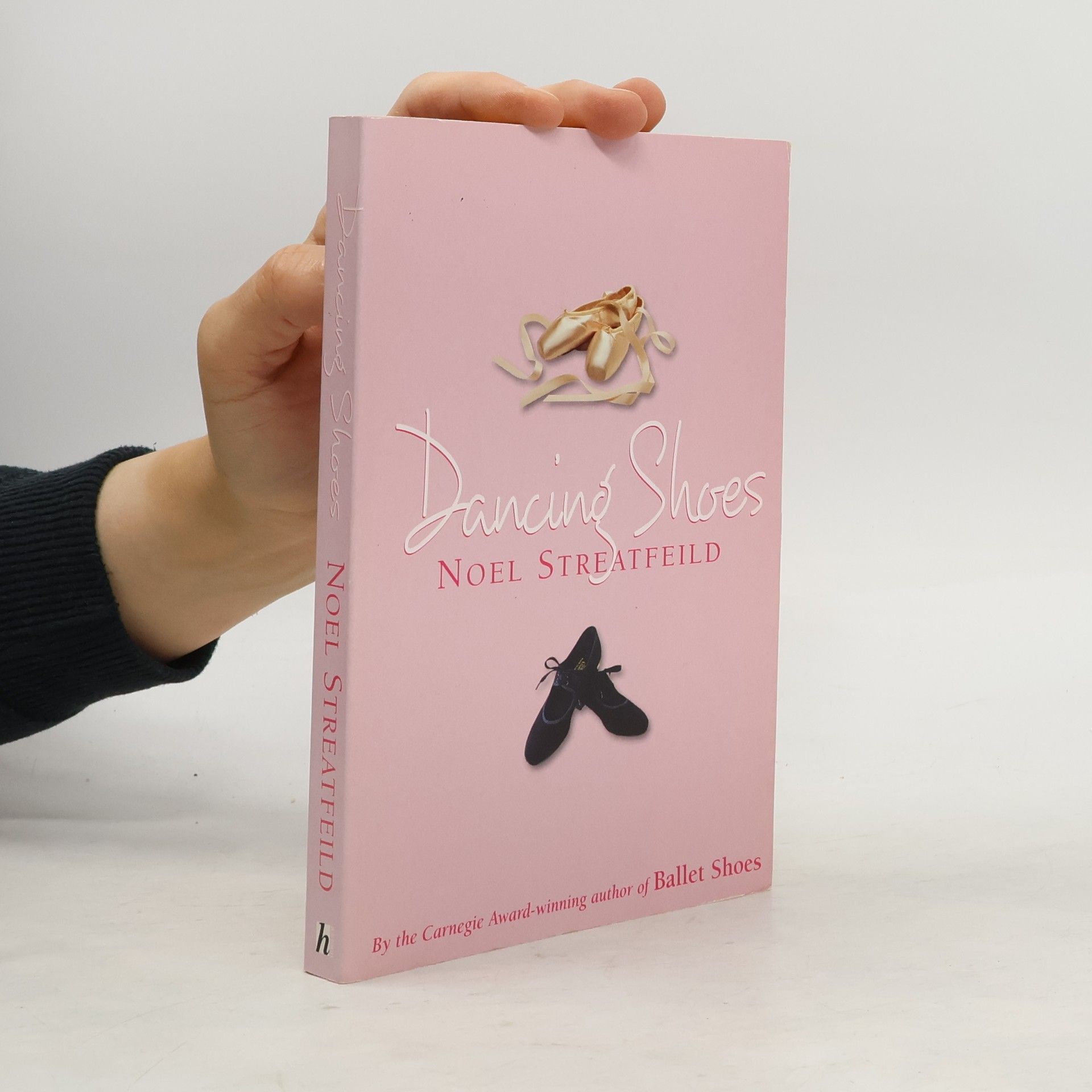Noel Streatfeild Dancing Shoes